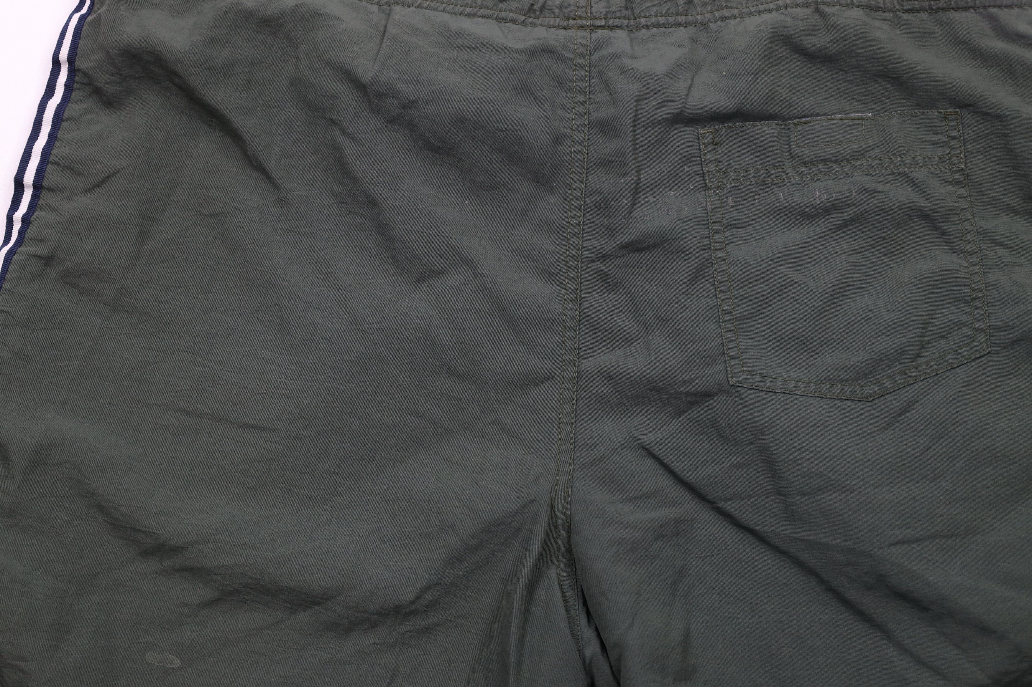 Gap × Vintage Vintage 90s Gap Spell Out Block Letter Lined Shorts Green Size US 34 / EU 50 - 13 Thumbnail