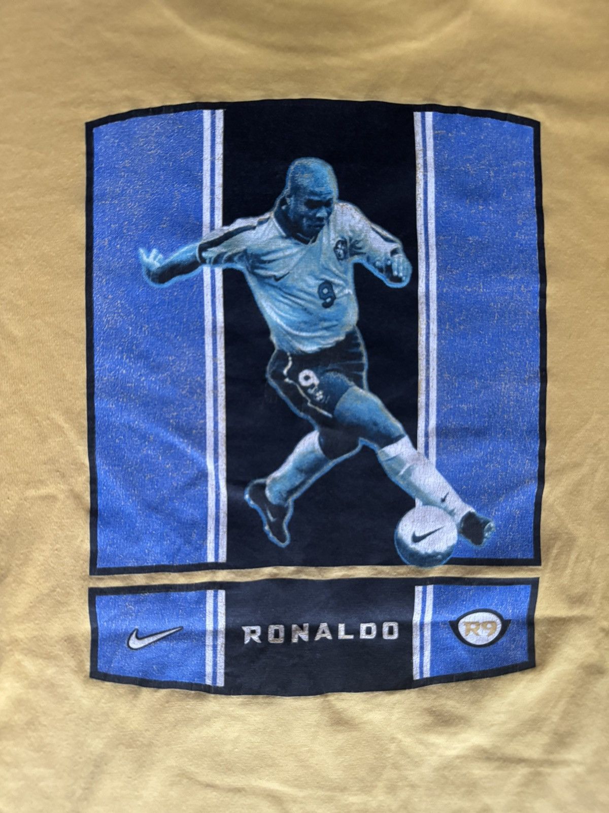 Nike 1997 Ronaldo R9 Nike Vintage Tee L Size US L / EU 52-54 / 3 - 3 Thumbnail
