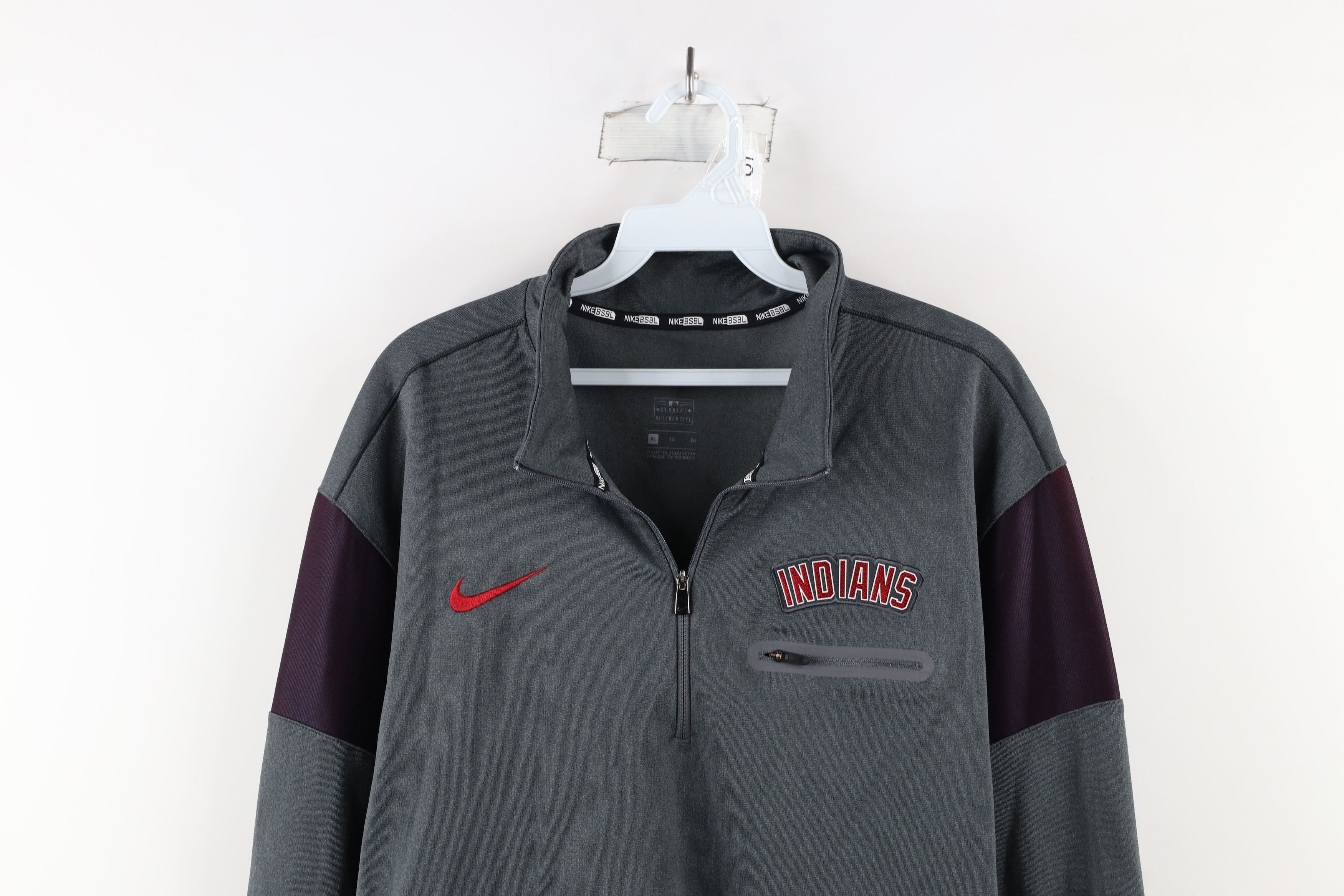 Nike × Vintage Nike Baseball Cleveland Indians Half Zip Pullover Top Size US XL / EU 56 / 4 - 2 Thumbnail