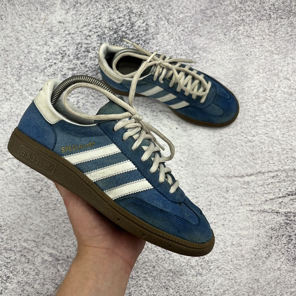 Adidas Special blue sneakers vintage hype streetwear city