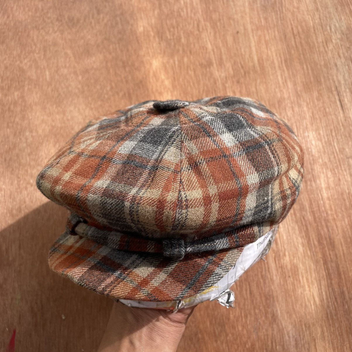 image of Vintage Caciarri Newsboy Tartan With Leather Inner, Men's (Size 36)