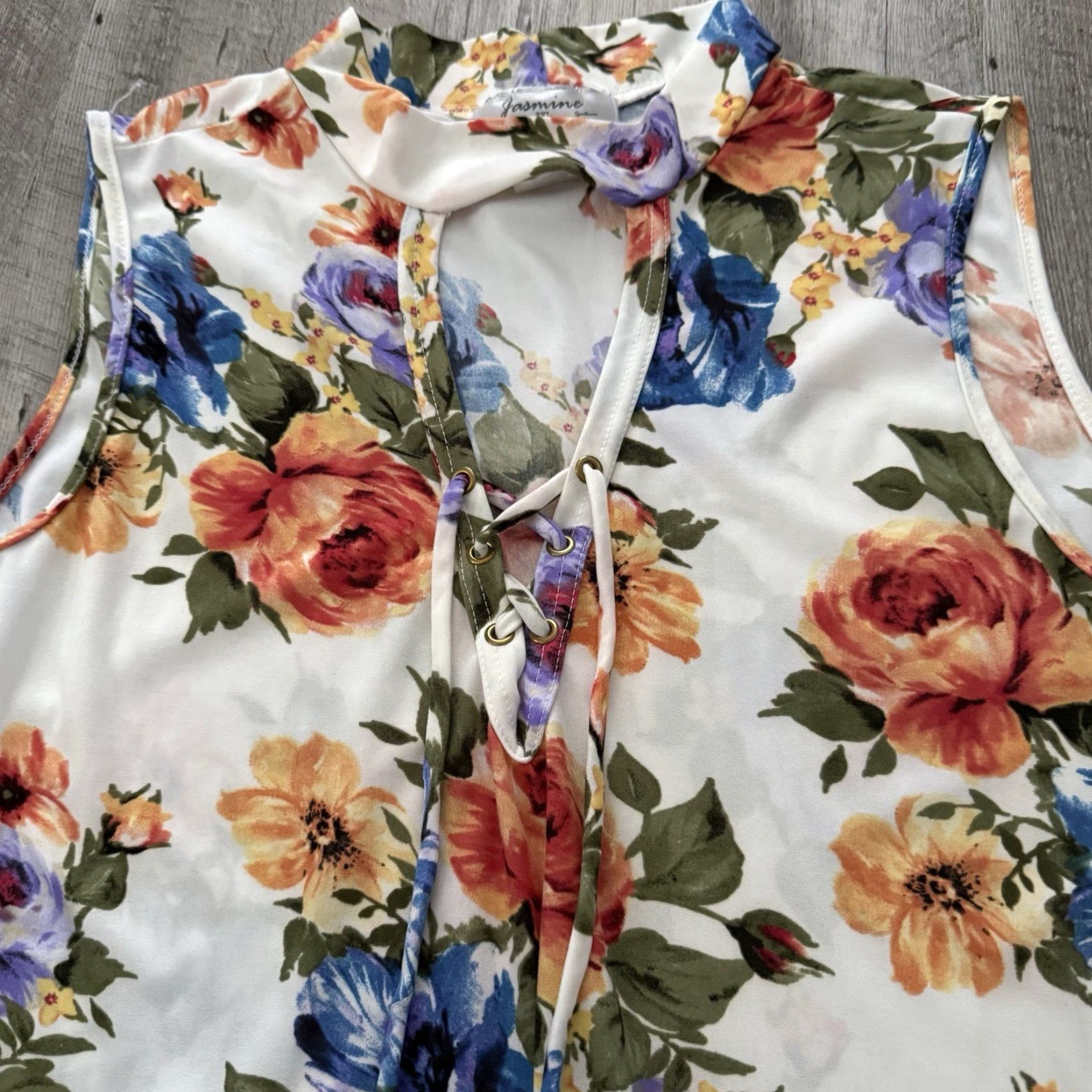 Vintage Jasmine Sleeveless Top Womens 2XL Floral Print Keyhole Lace-Up Boho Tank Top Size XXL / US 16-18 / IT 52-54 - 3 Thumbnail