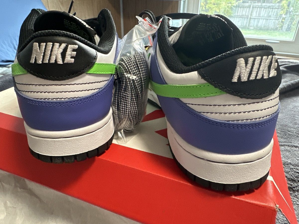 Nike Nike Dunk Low - Green Strike - M10.5 / W12 Size US 10.5 / EU 43-44 - 5 Thumbnail