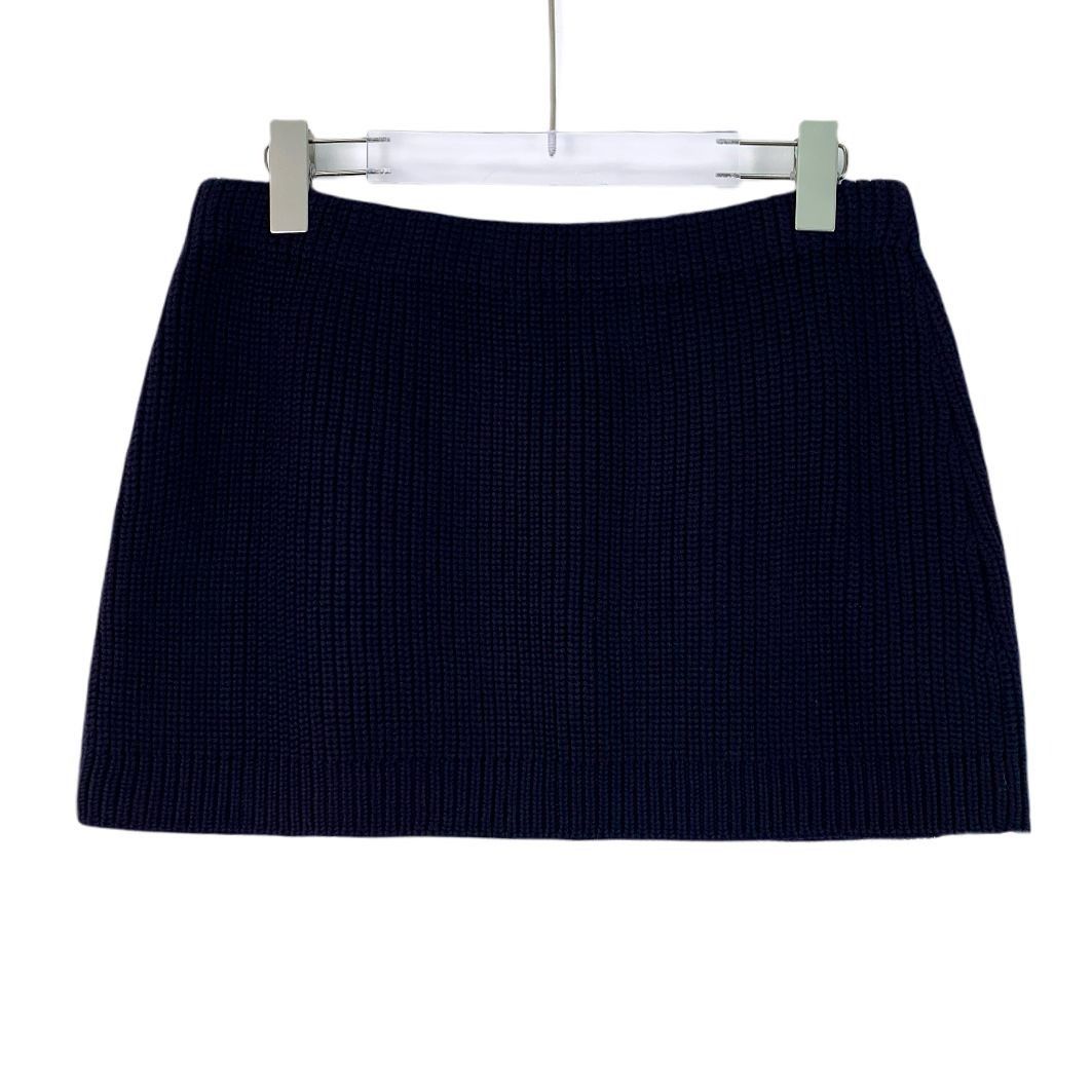 Prada PRADA Milano Navy Cropped Sweater With Gold Buttons 100% Vir Size XS / US 0-2 / IT 36-38 - 17 Thumbnail