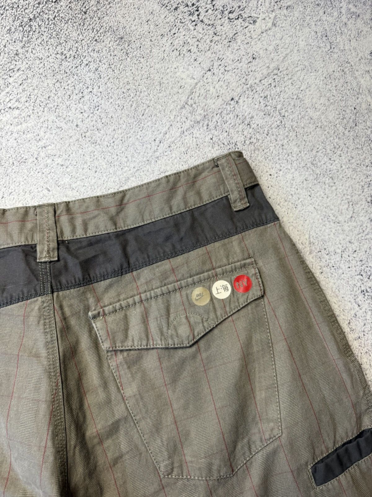 Nike Vintage Nike Shorts Japanese Y2K Size US 32 / EU 48 - 25 Thumbnail