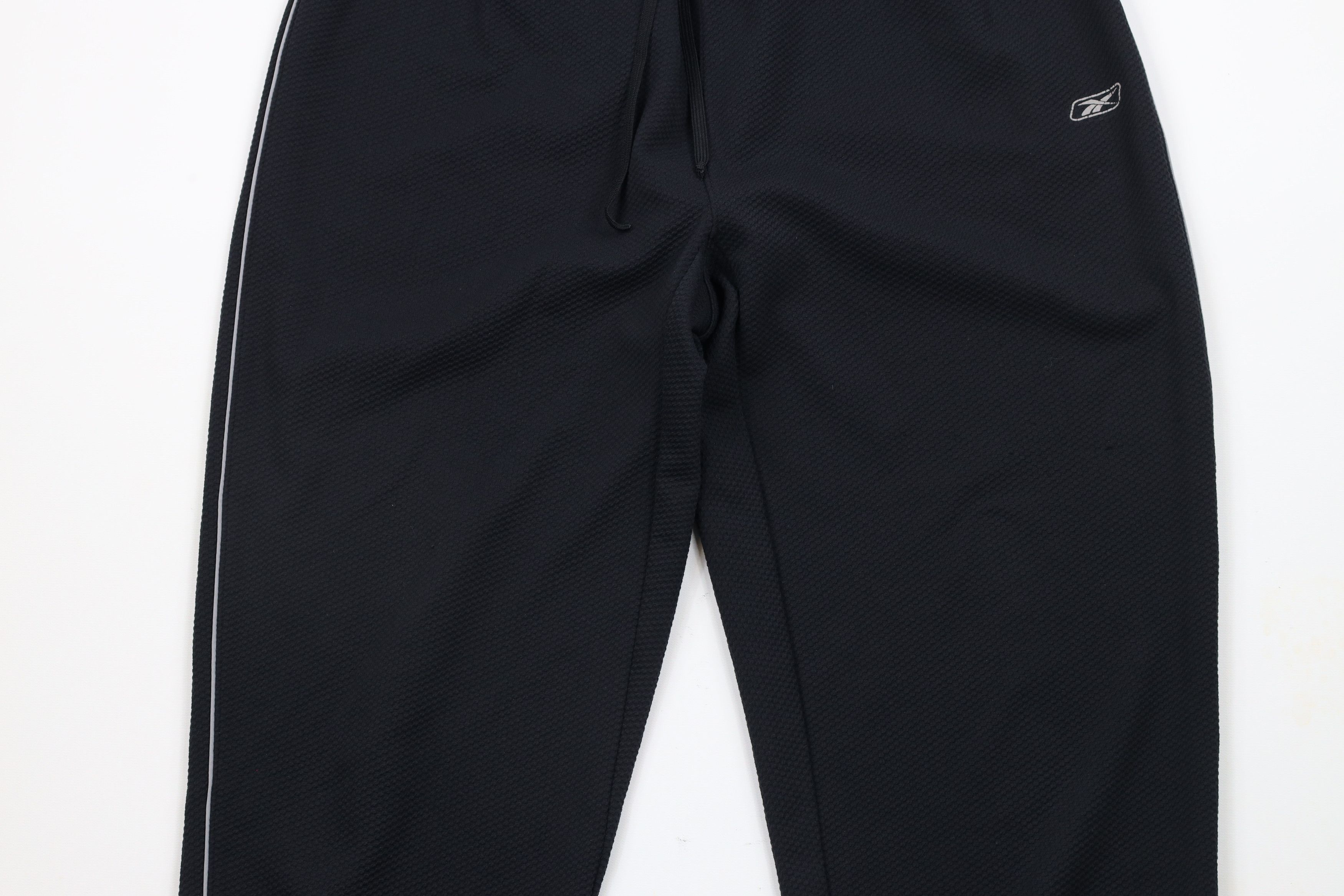 Reebok × Vintage Vintage Reebok Logo Thermal Waffle Knit Tapered Leg Pants Size US 36 / EU 52 - 3 Thumbnail