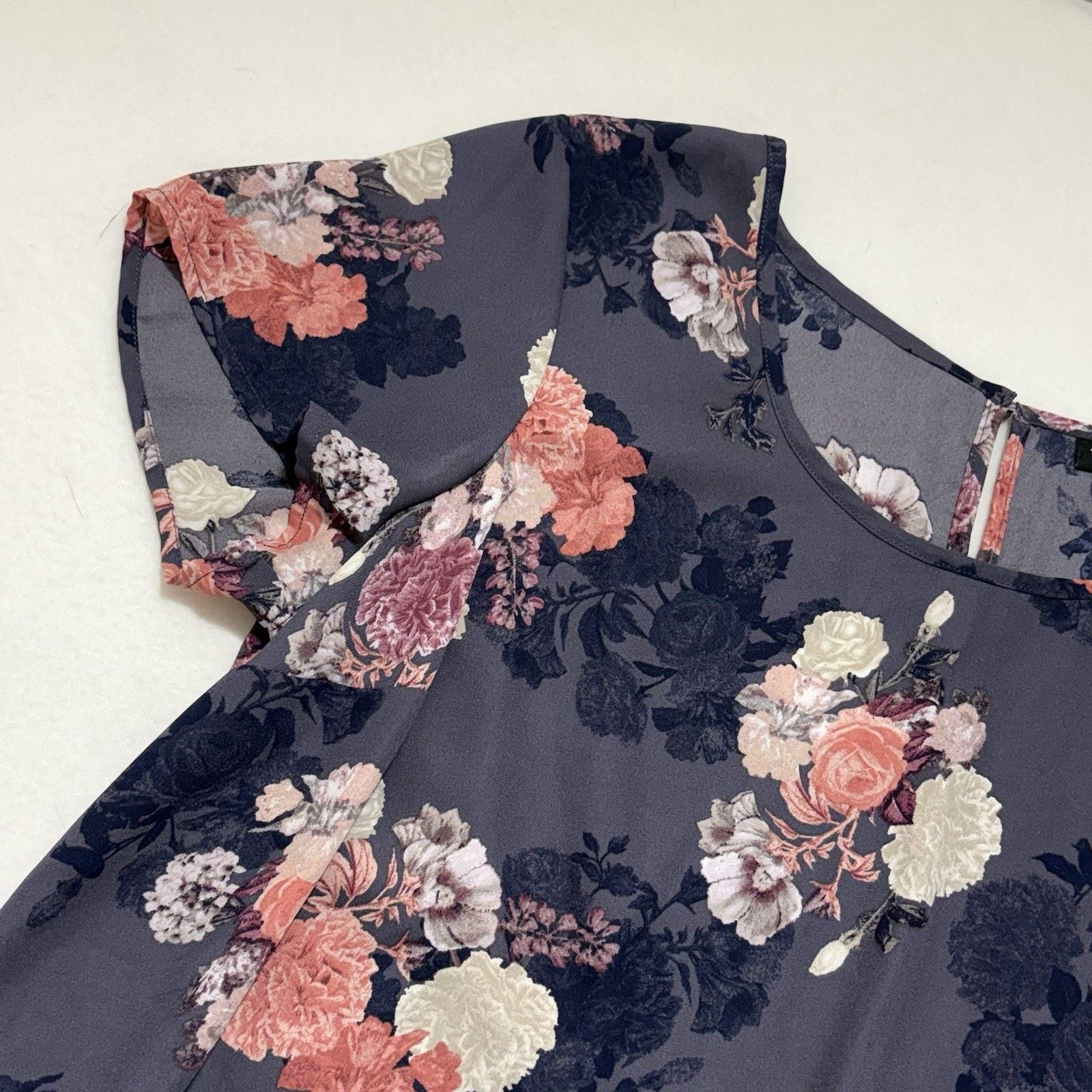 Other Torrid 0 Large Short Sleeve Blouse Purple Pink Floral Top Size L / US 10 / IT 46 - 6 Thumbnail