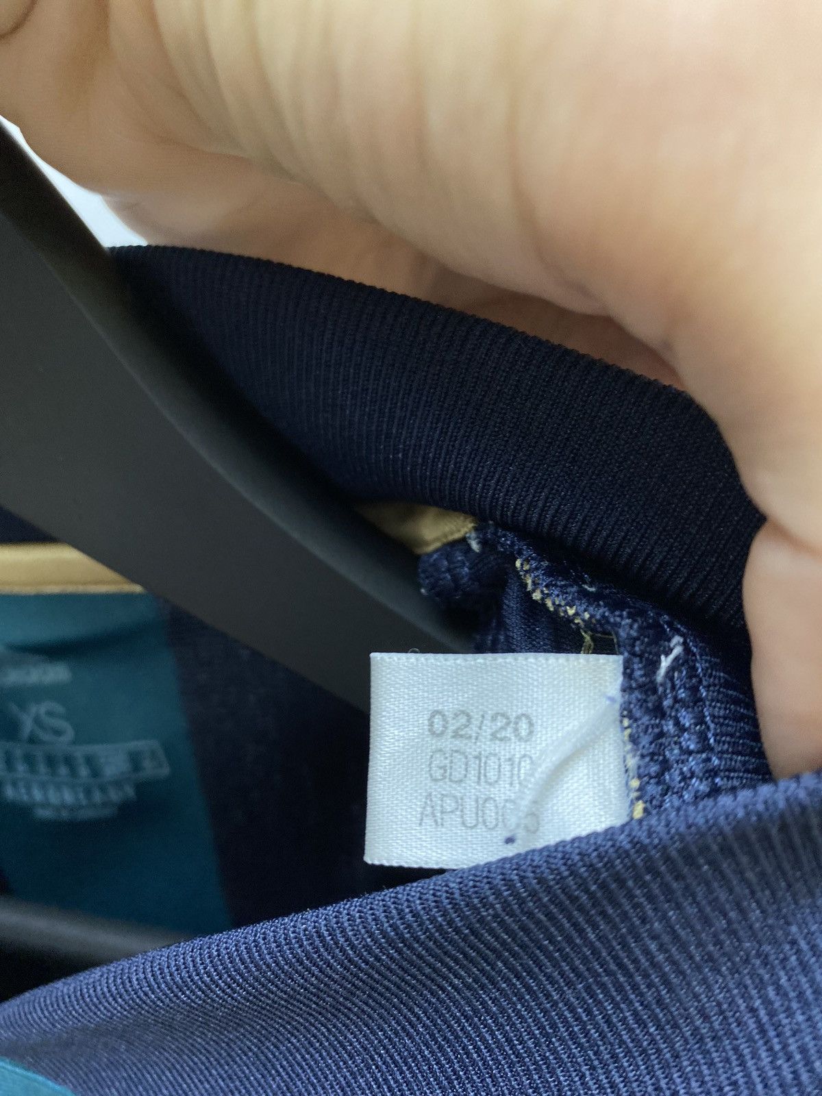 Adidas LEEDS UNITED 2020 2021 AWAY FOOTBALL SOCCER JERSEY ADIDAS Size US XS / EU 42 / 0 - 17 Thumbnail