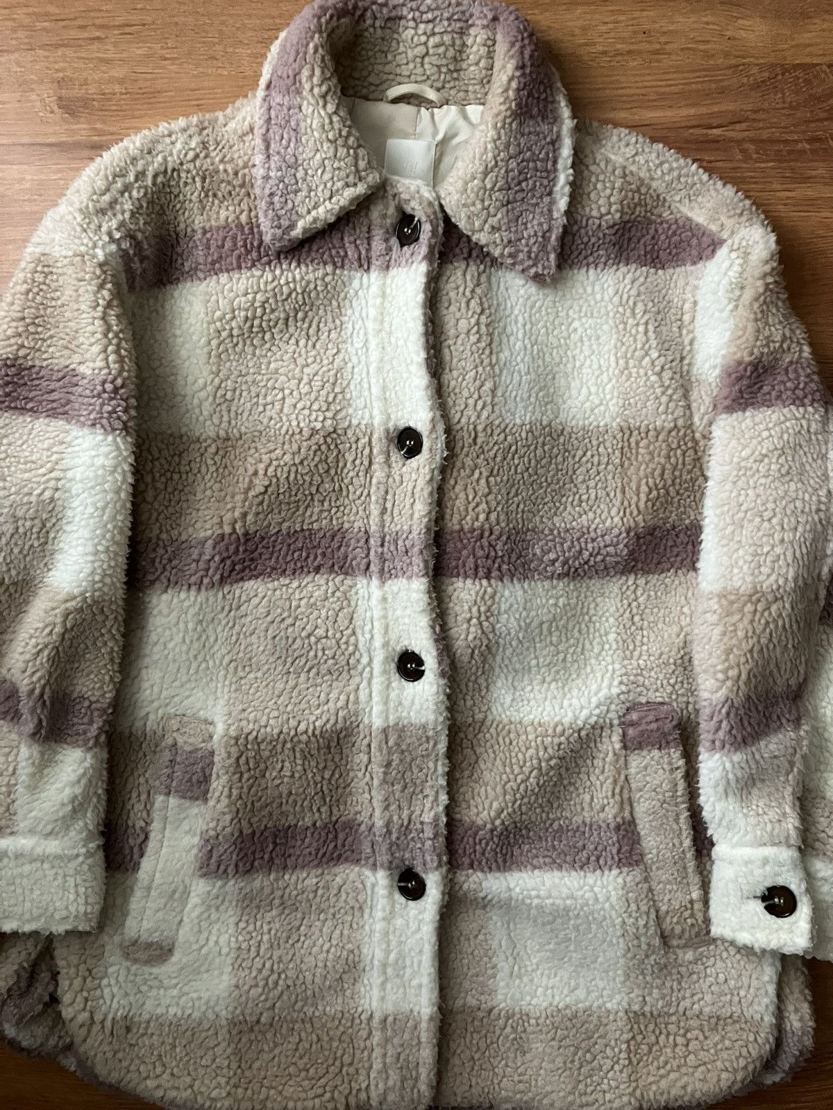 H&M Beige Checkered Fur Sherpa Coat H&M Size S Oversize Casual Size S / US 4 / IT 40 - 2 Thumbnail