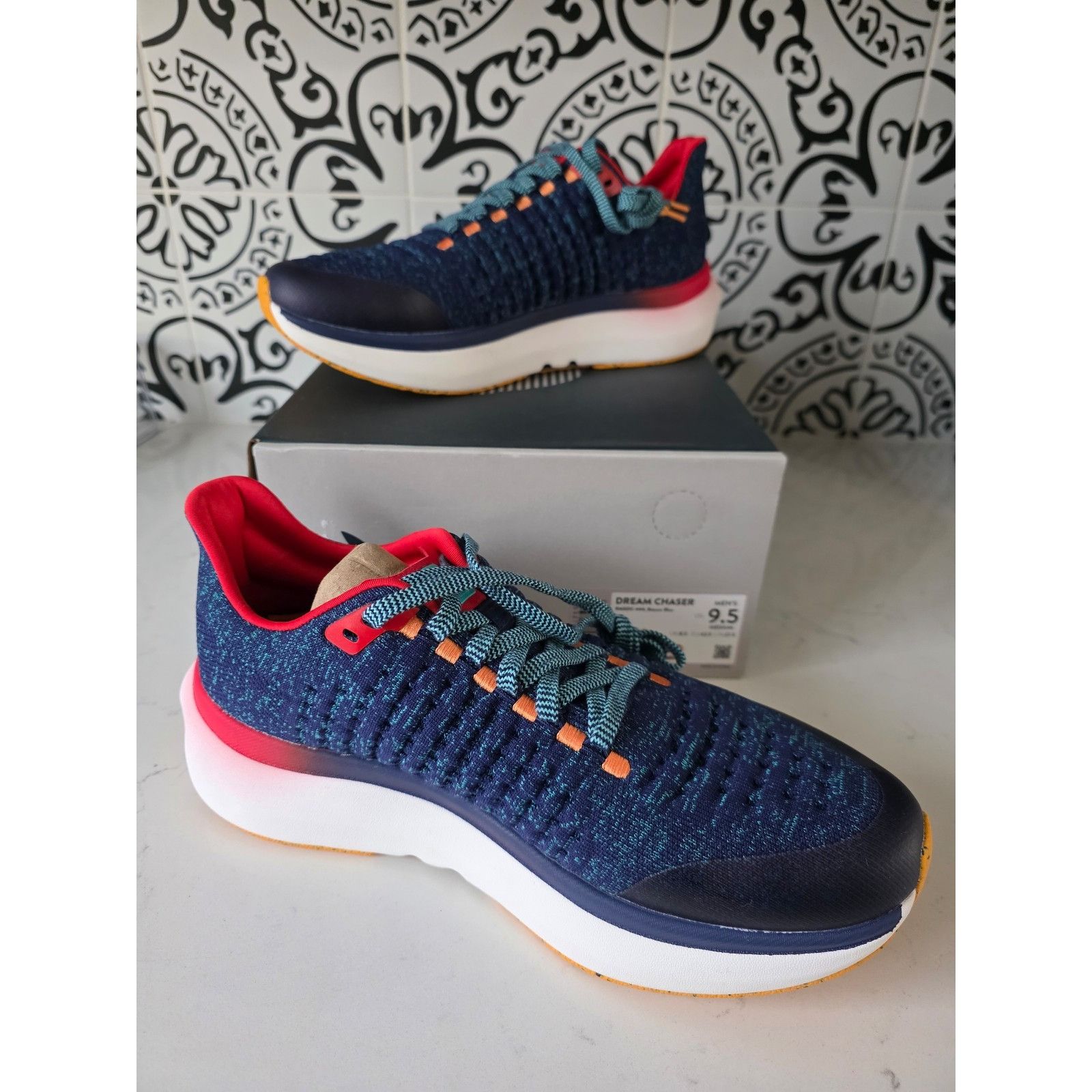 Other New Rabbit Dream Chaser Men's size 9.5 running shoes Beacon Size US 9.5 / EU 42-43 - 1 Thumbnail