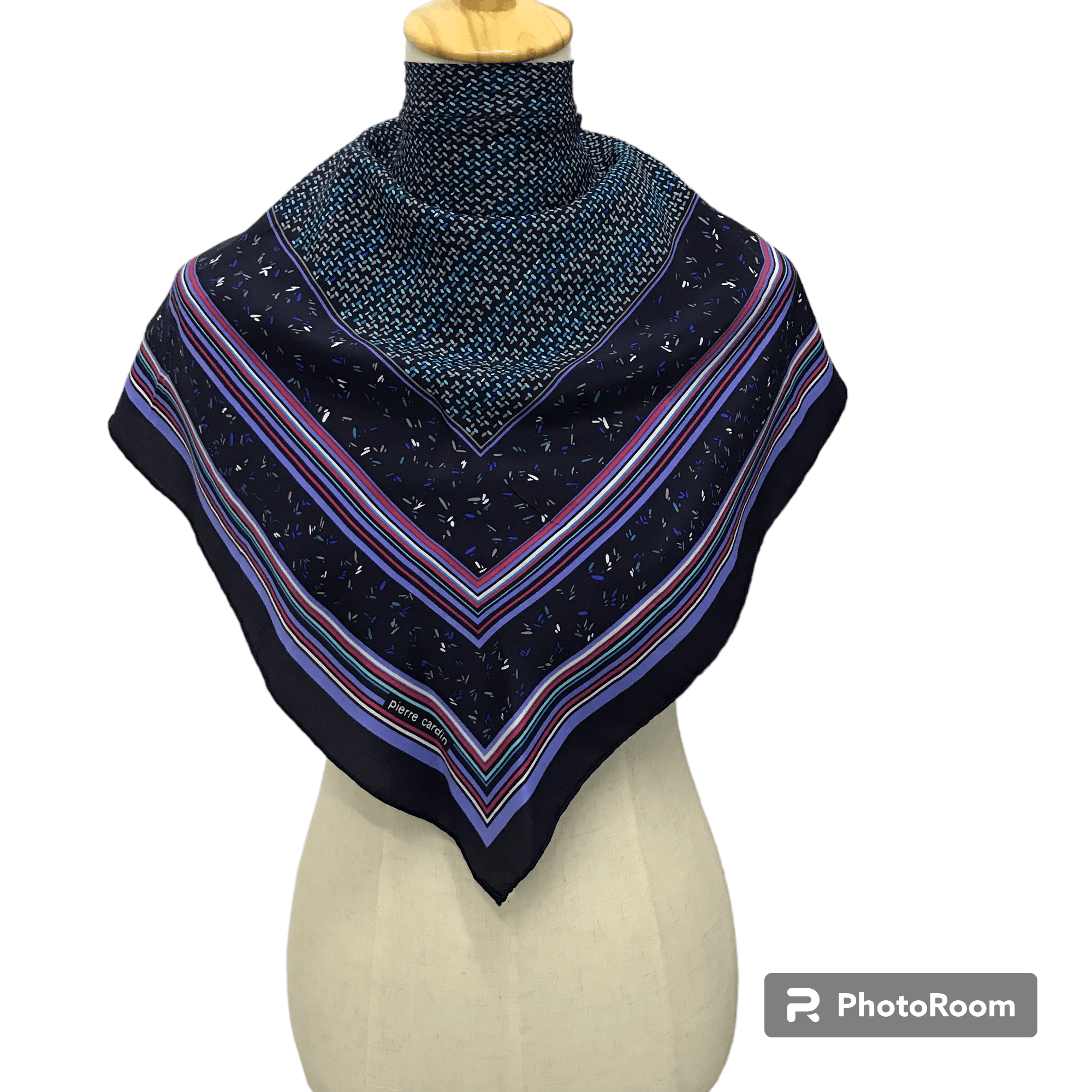 Pierre Cardin Vintage Pierre Cardin Silk Scarf M149 Size ONE SIZE - 1 Thumbnail