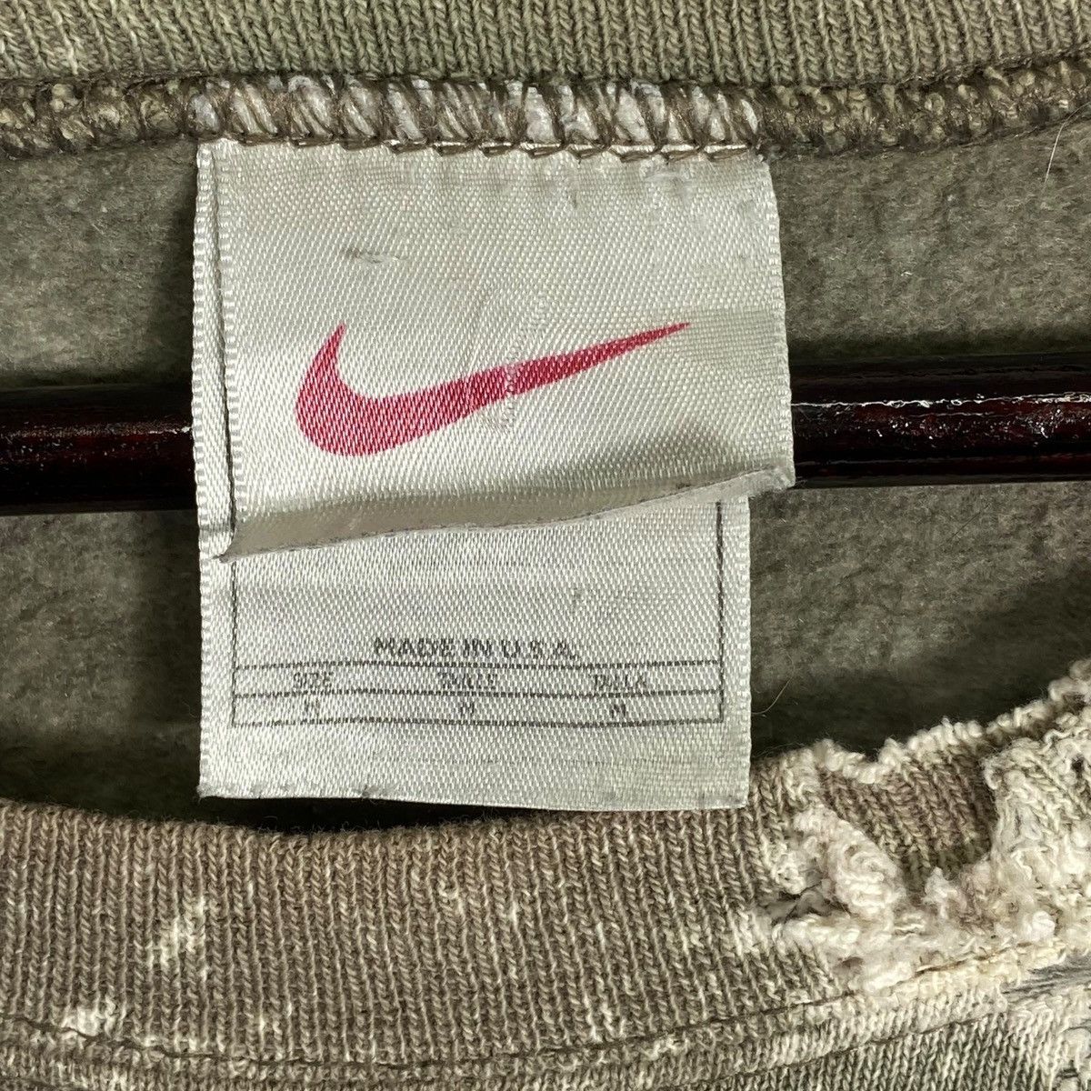 Nike × Vintage Vintage Distressed Acid Wash Nike 90s Sweatshirt Size US M / EU 48-50 / 2 - 9 Thumbnail
