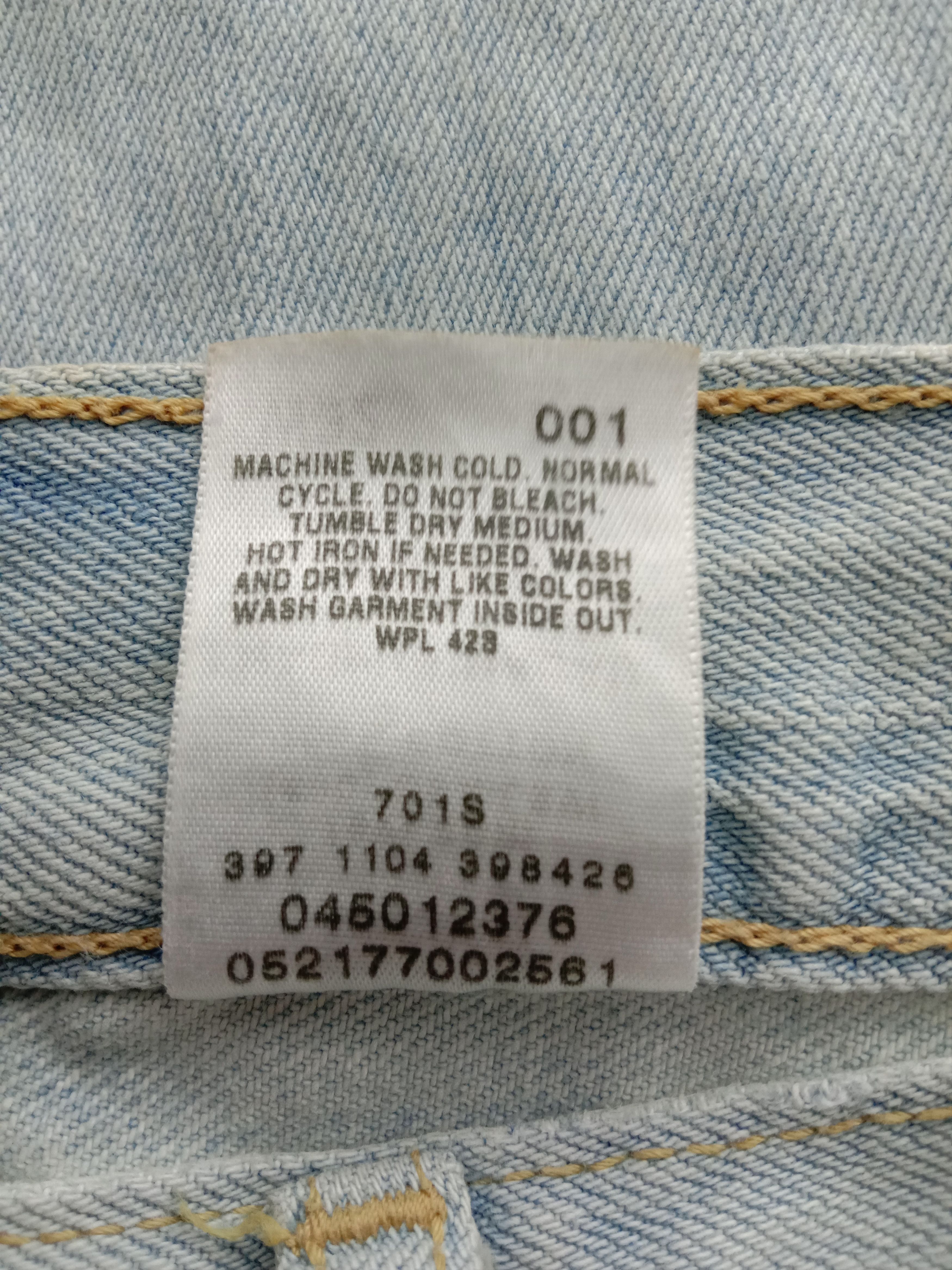 Levi's Vintage Levi’s 501 Jeans Light Wash Bleach Denim Size US 32 / EU 48 - 11 Thumbnail
