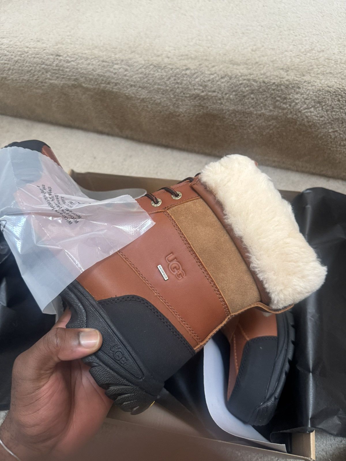 Ugg UGG Butte Worchester Size US 10 / EU 43 - 3 Thumbnail