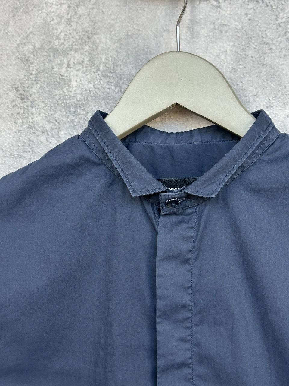 Giorgio Armani Giorgio Armani Navy Hidden Placket Dress Shirt Stretch Size US M / EU 48-50 / 2 - 11 Thumbnail