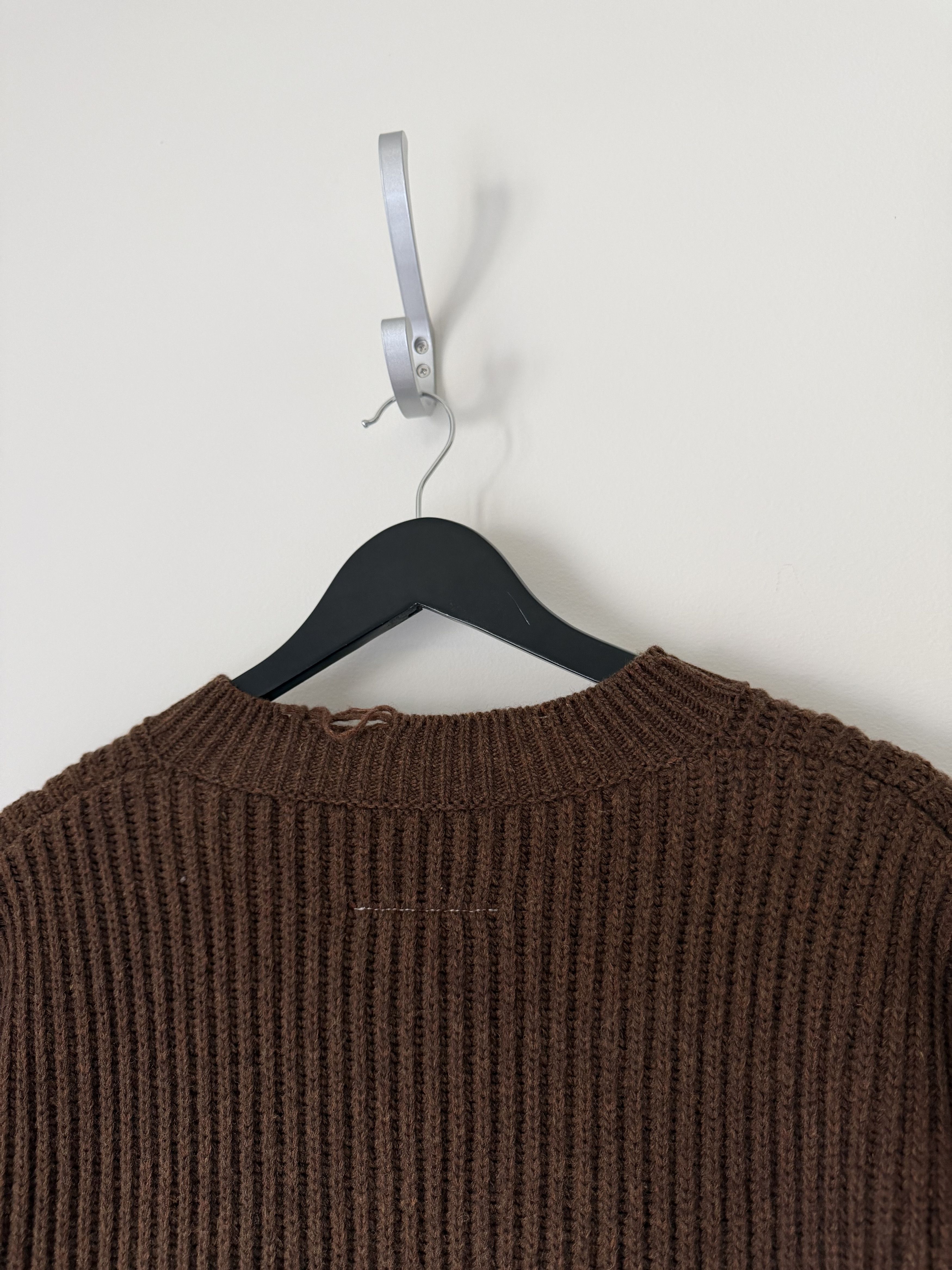 MM6 MM6 Maison Margiela Distressed V-Neck Sweater in Brown Size US L / EU 52-54 / 3 - 6 Thumbnail
