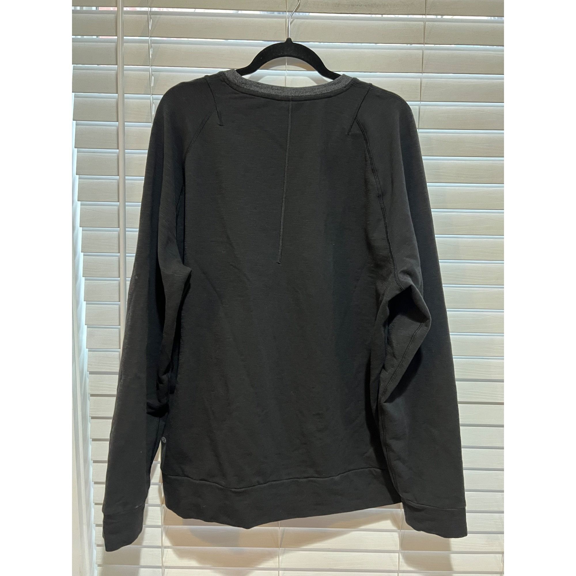 Lululemon Lululemon Thick Long Sleeve Shirt - Size XL Size US XL / EU 56 / 4 - 3 Thumbnail
