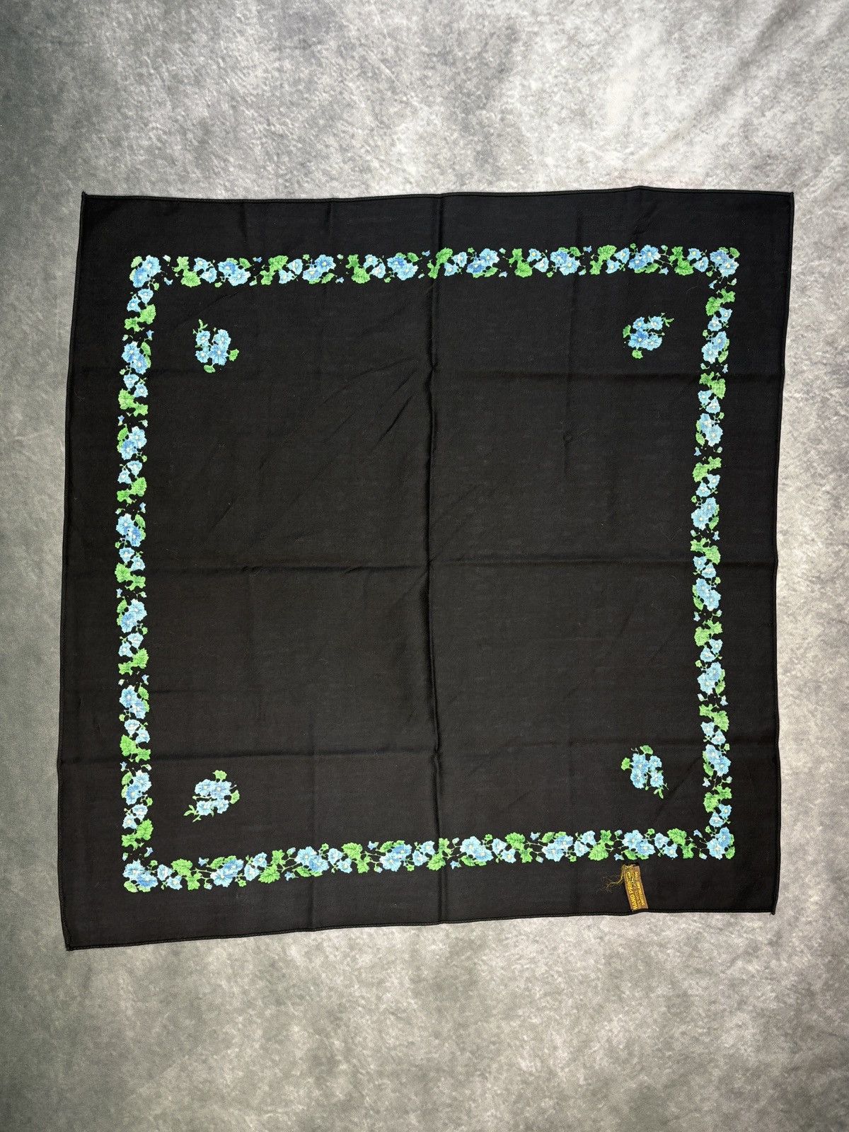 Vintage Vintage Hand Printed Wool Scarf 1960s 1970s Cashmere Scarf Size ONE SIZE - 24 Thumbnail