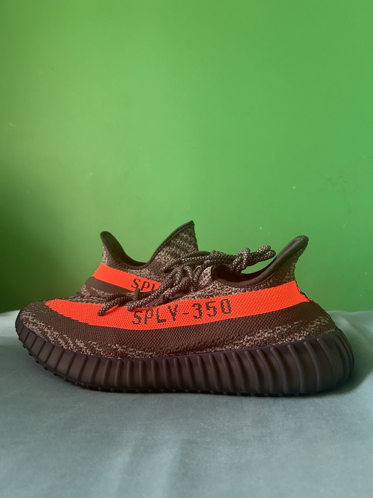 Adidas Adidas Yeezy Boost 350 V2 Carbon Beluga 2023 Size US 11.5 / EU 44-45 - 1 Thumbnail