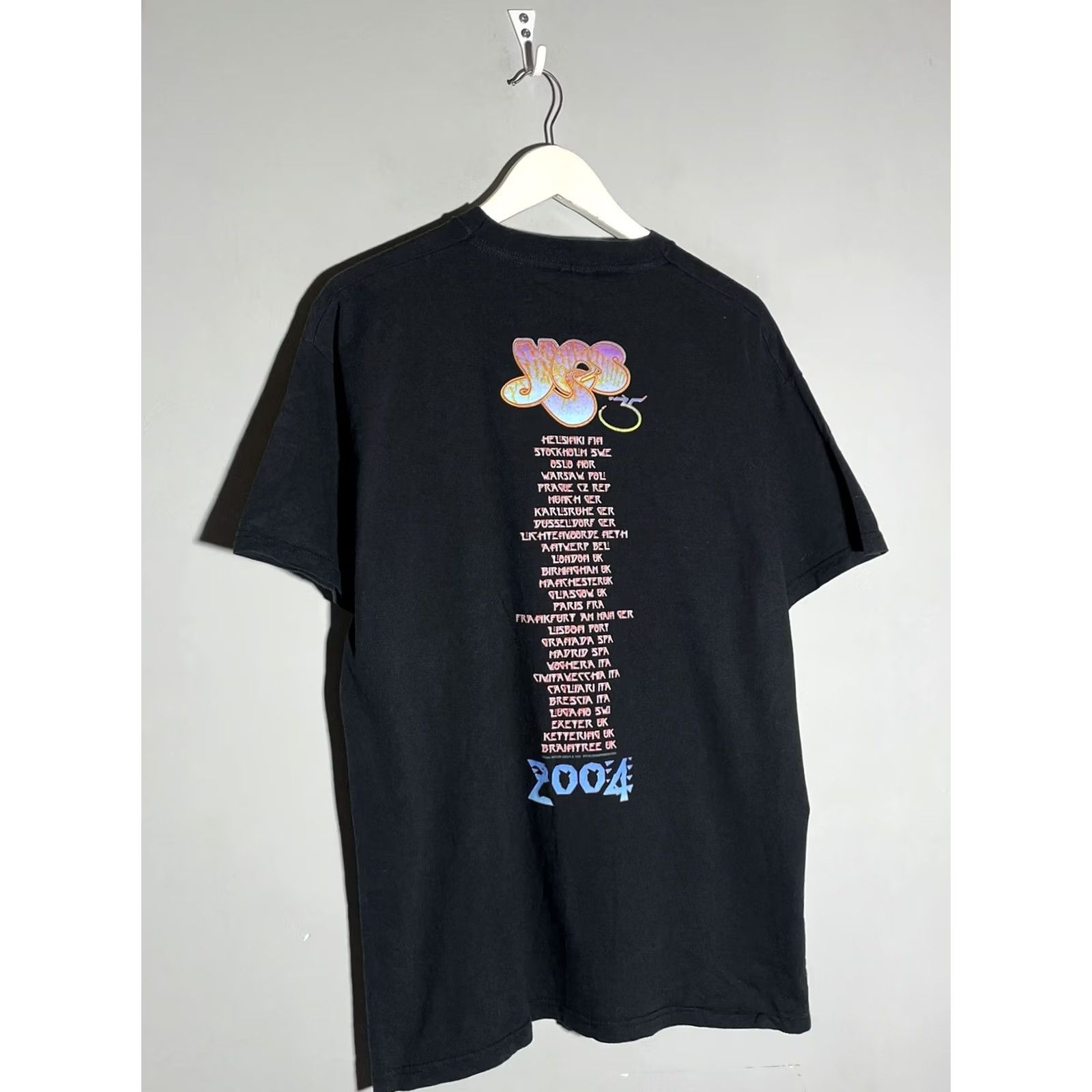Vintage Yes Rock Band Vintage 2004 Tour T-Shirt Men’s Size L Size US L / EU 52-54 / 3 - 5 Thumbnail