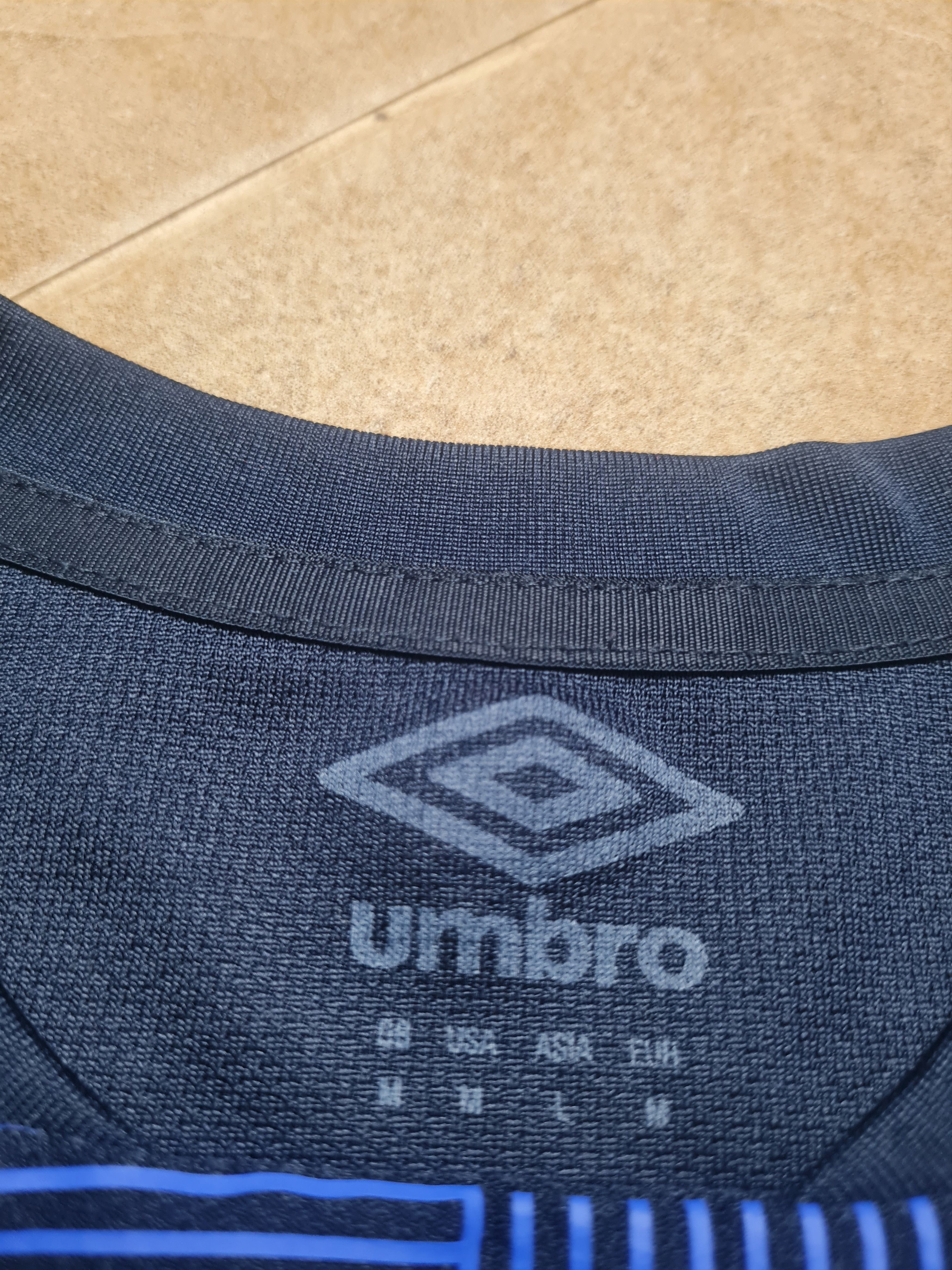 Umbro EVERTON 2019 2020 THIRD FOOTBALL SHIRT SOCCER JERSEY UMBRO Size US M / EU 48-50 / 2 - 18 Thumbnail