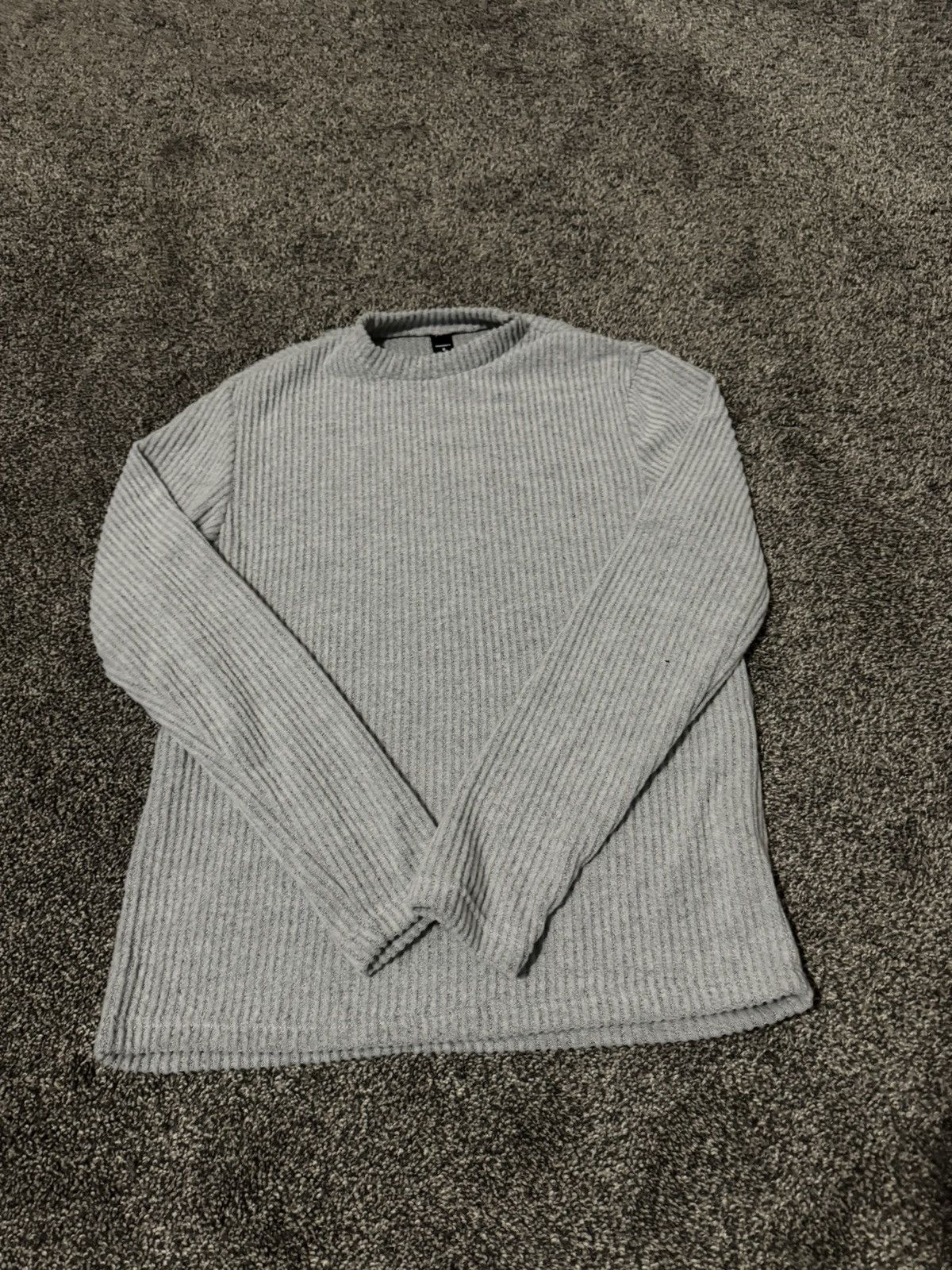 Shein Brand new knit long sleeve T shirt (medium) Size US M / EU 48-50 / 2 - 5 Thumbnail