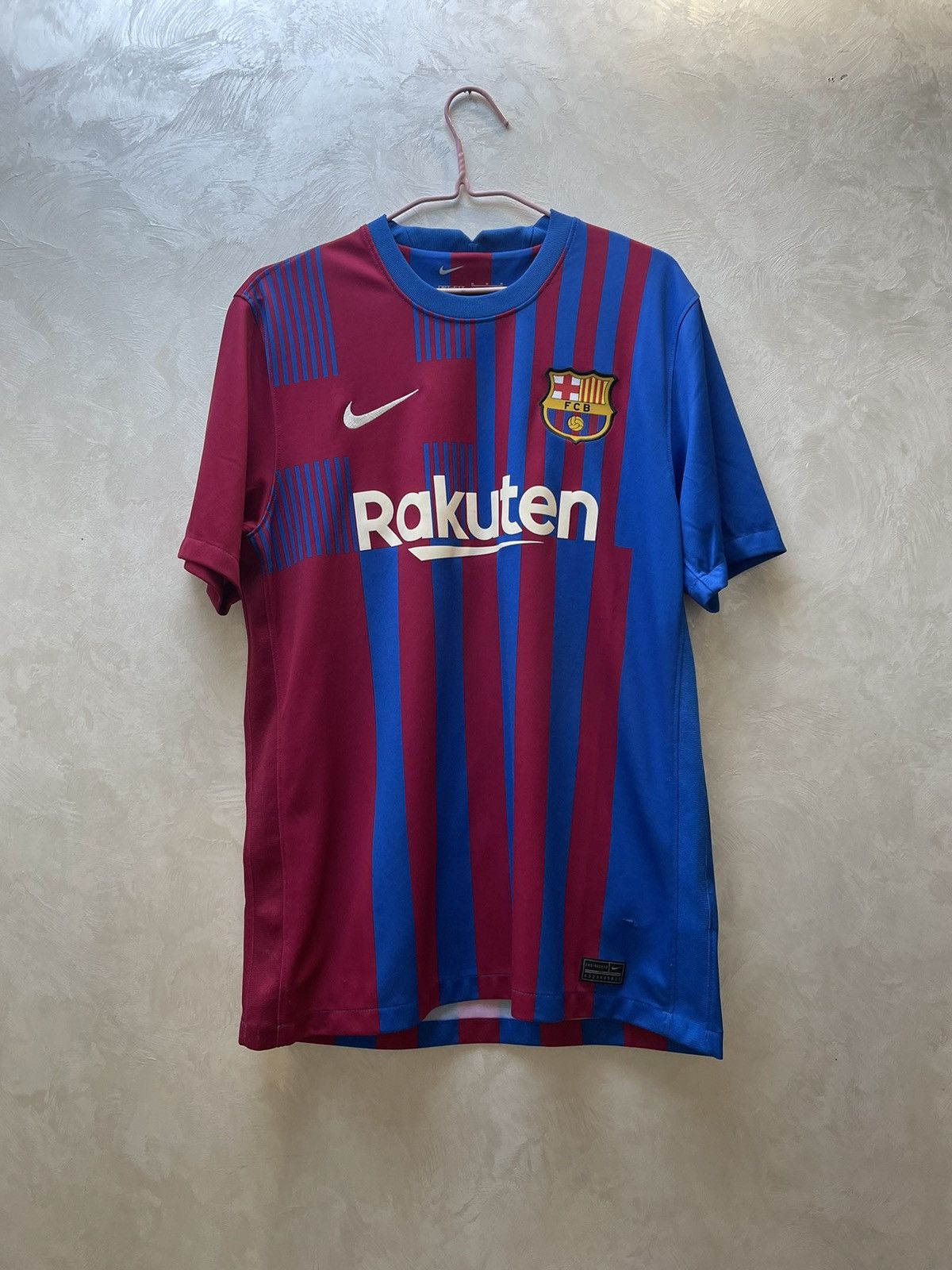 Nike Barcelona 2021 / 22 Home Football Shirt Jersey Mens Size US M / EU 48-50 / 2 - 1 Thumbnail