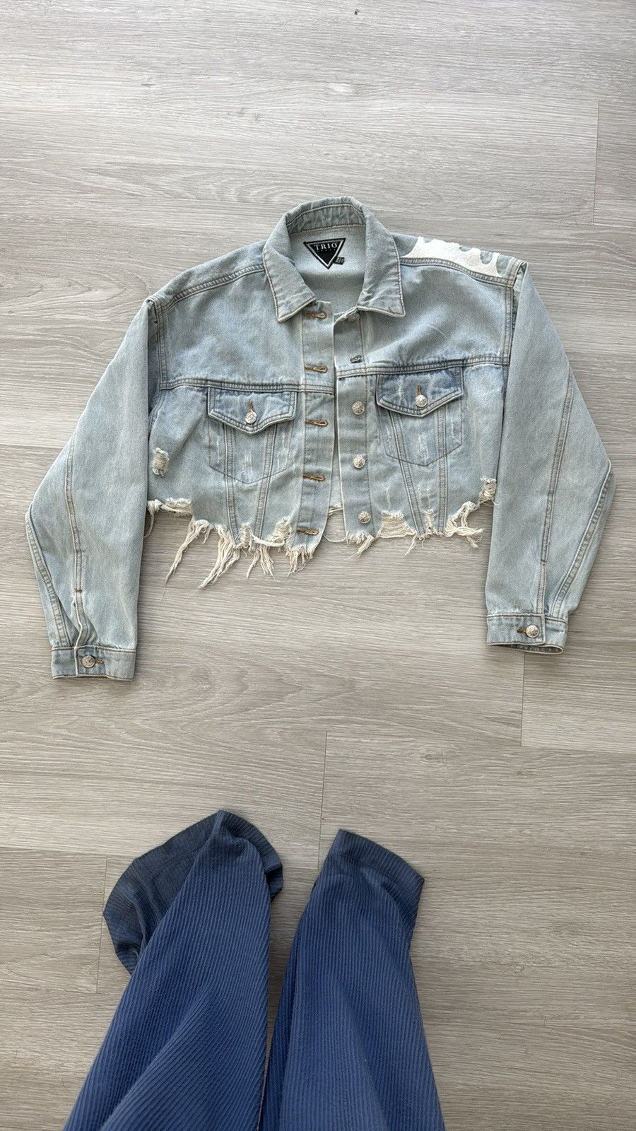 Other Distressed crop denim jacket (light wash) Size S / US 4 / IT 40 - 2 Thumbnail