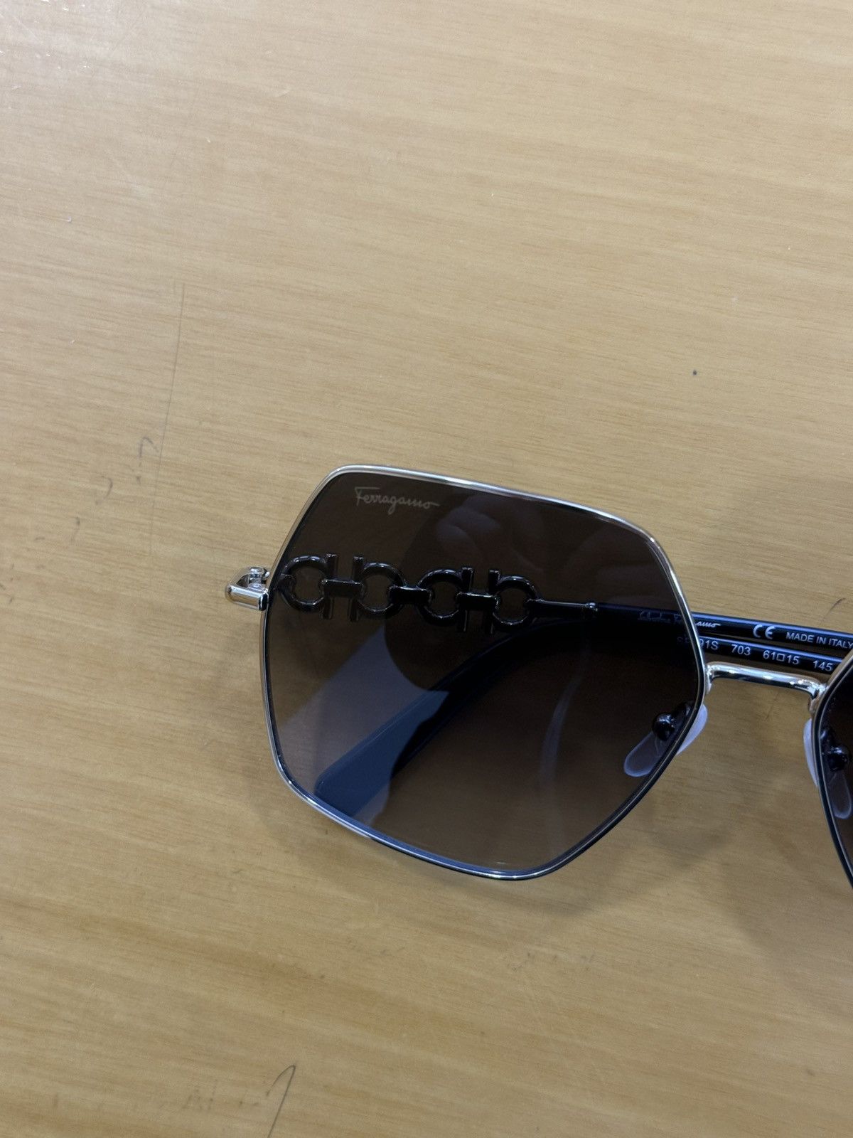 Salvatore Ferragamo Ferragamo Sunglasses SF291S 703 Size ONE SIZE - 5 Thumbnail