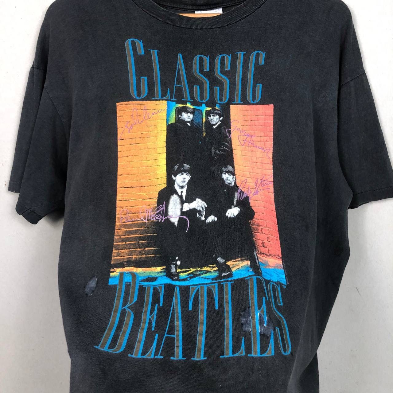 Band Tees Thrashed Sun Faded The Beatles Backstage Tshirt ERD GRUNGE Size US XL / EU 56 / 4 - 3 Thumbnail