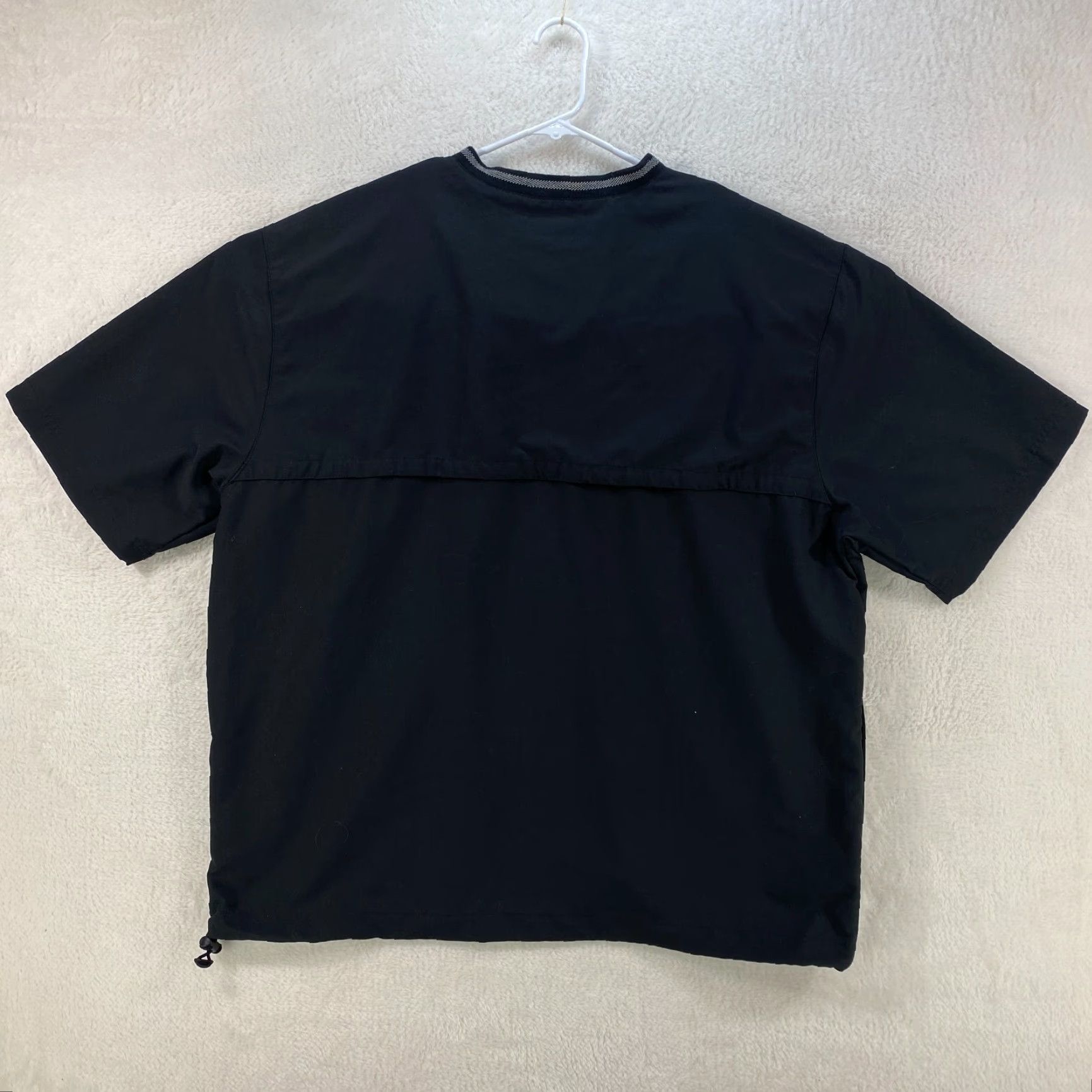 Nike VINTAGE Nike Golf Mens XL Black Shirt Windbreaker Pullover Short Sleeve V-Neck Vented Size US XL / EU 56 / 4 - 2 Thumbnail