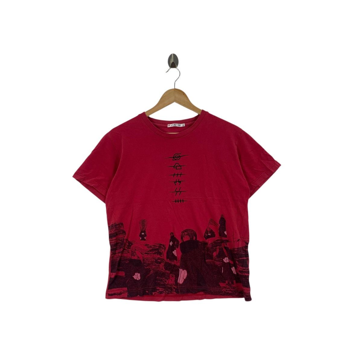 Uniqlo ANIME NARUTO x UNIQLO Shippuden Akatsuki Thrashed Tee Size L / US 10 / IT 46 - 1 Thumbnail