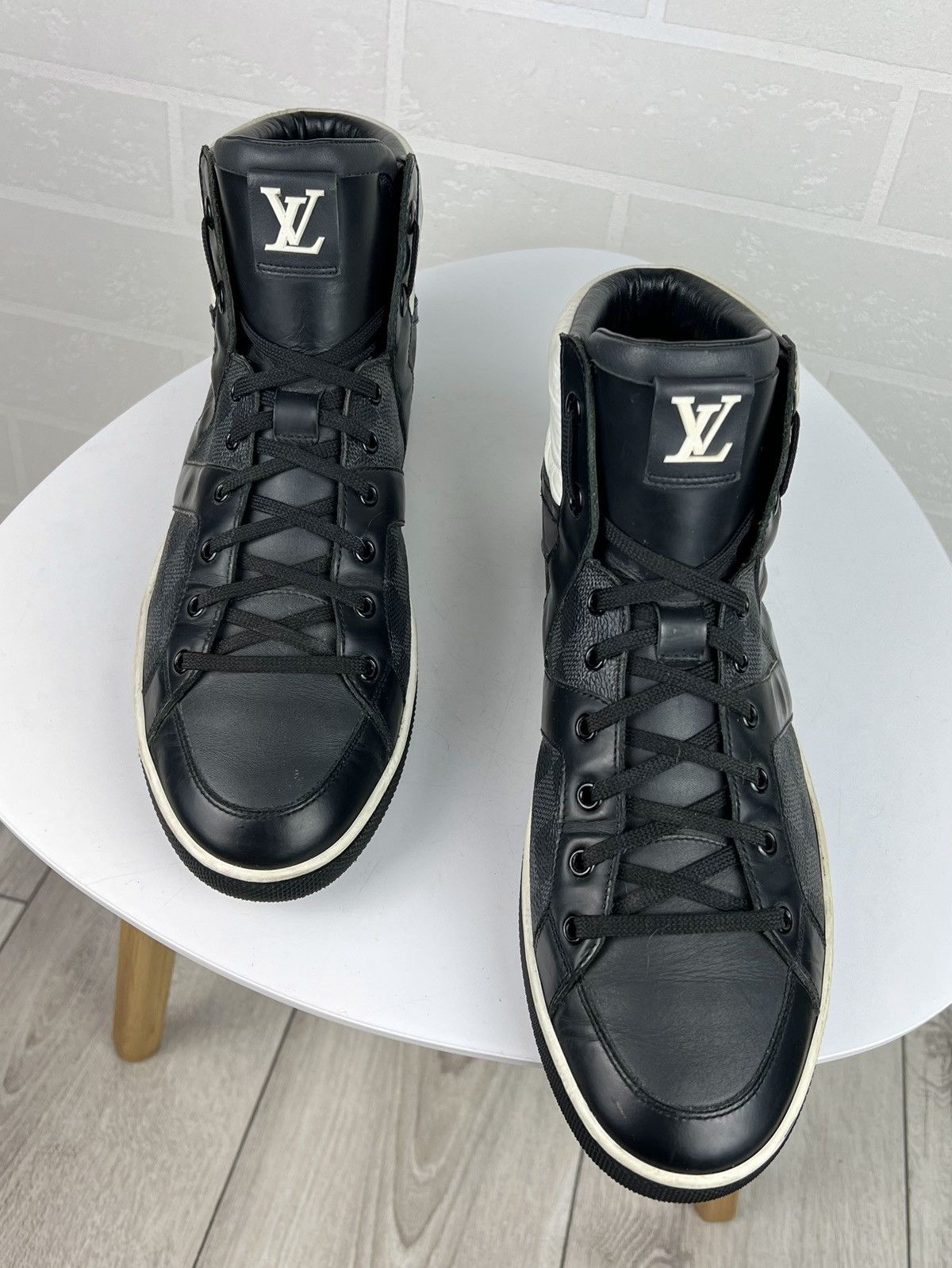 Louis Vuitton LOUIS VUITTON Sneakers Leather Shoes Damier LV Monogram Logo Size US 9 / EU 42 - 4 Thumbnail