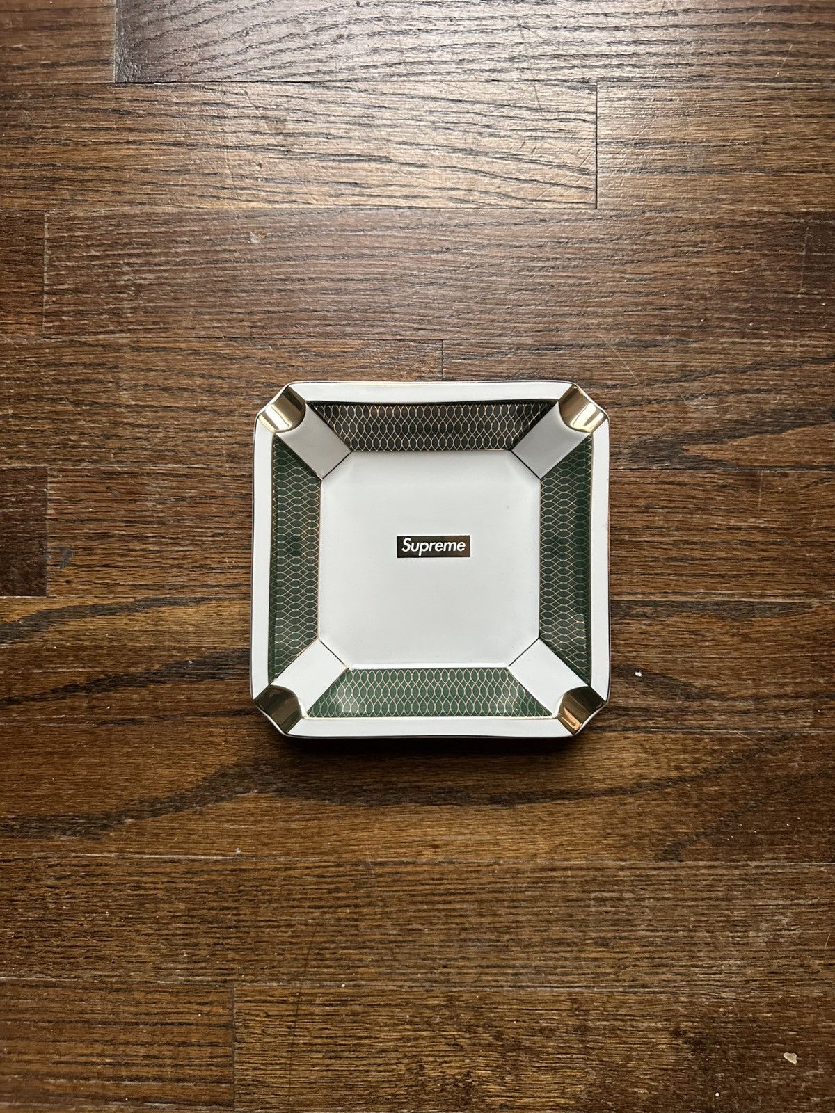 Supreme Supreme Small Gold Scale Ceramic Ashtray Size ONE SIZE - 2 Thumbnail