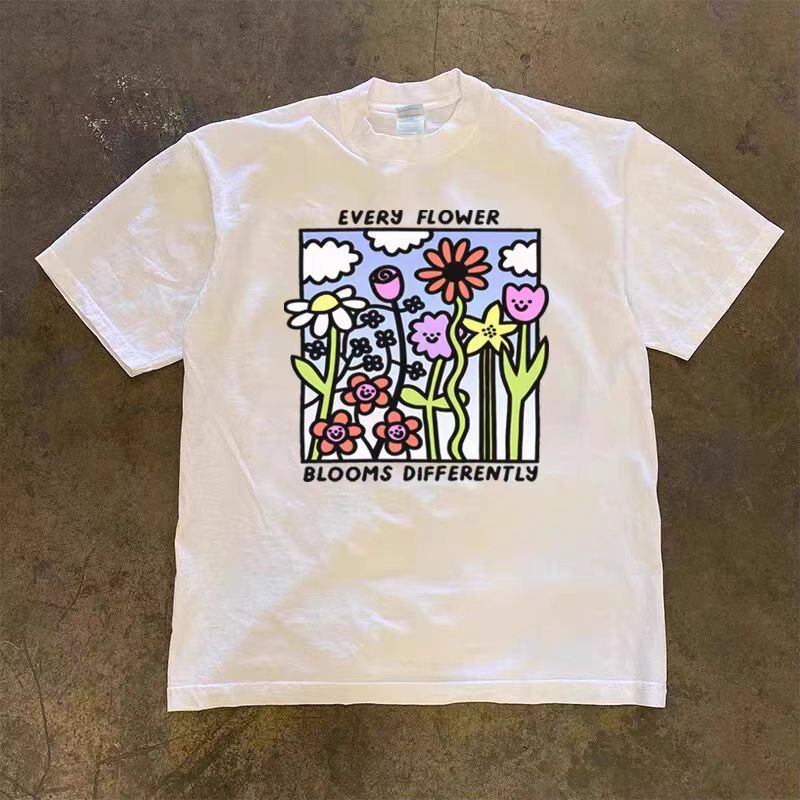 Japanese Brand White Loose Floral Bush Print Short Sleeve T-Shirt Size US S / EU 44-46 / 1 - 1 Thumbnail