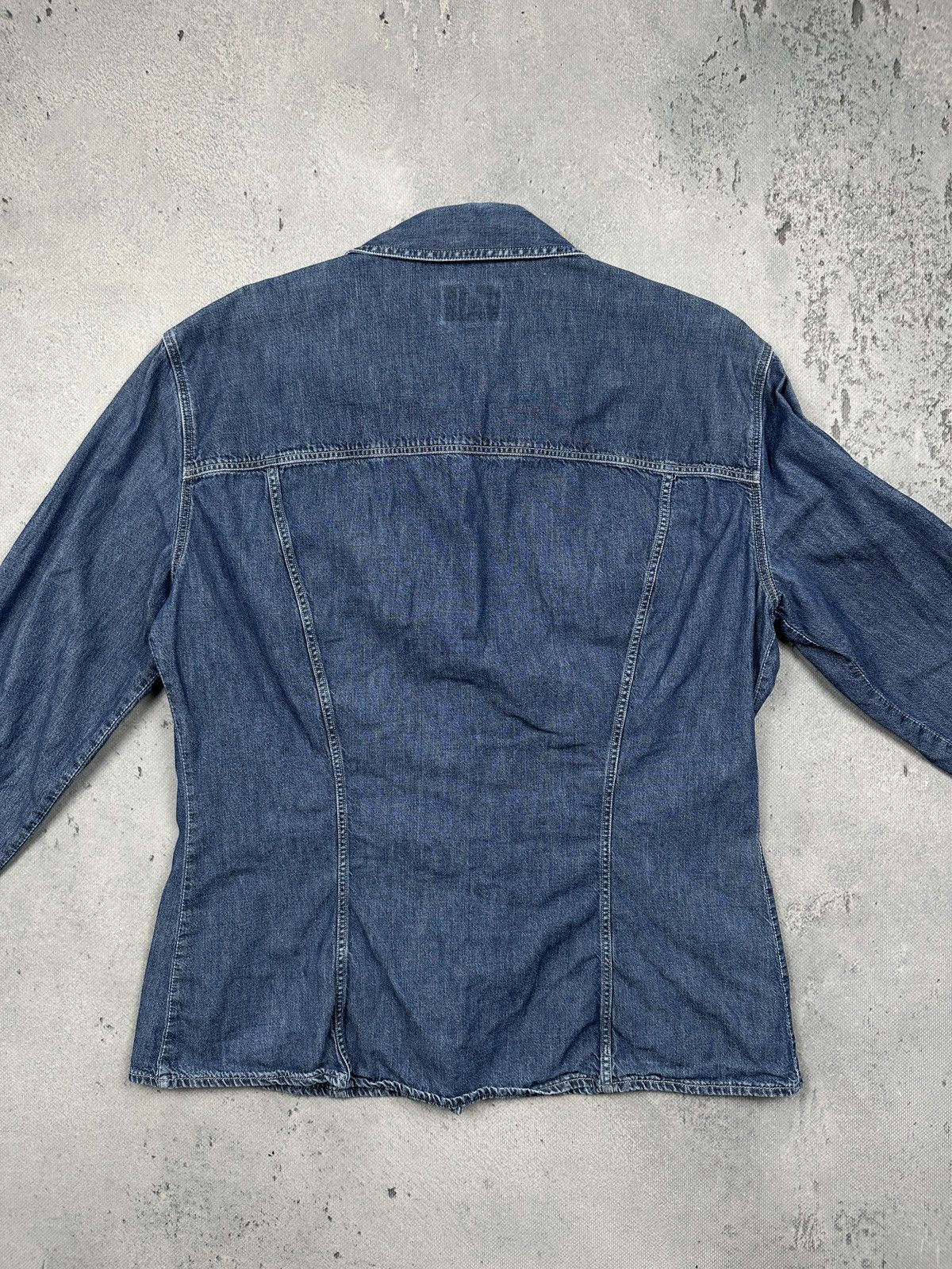 Versace Jeans Couture Versace Jeans Couture Vintage Medusa Button Denim Shirt 90s Size L / US 10 / IT 46 - 2 Thumbnail