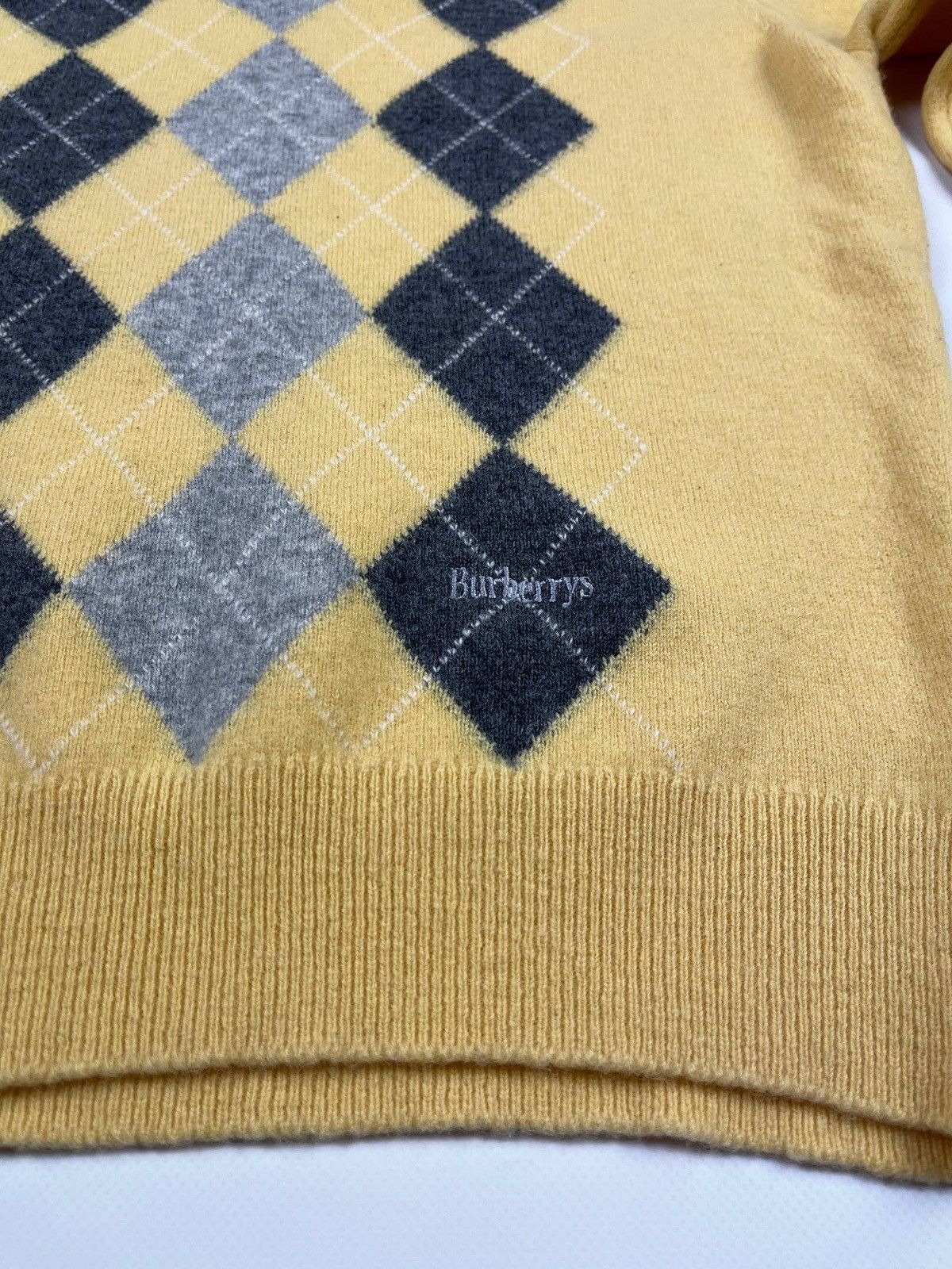 Burberry Burberry’s Vintage Sweater Stripped V-Neck 100Pure Lambswool Size US S / EU 44-46 / 1 - 7 Thumbnail