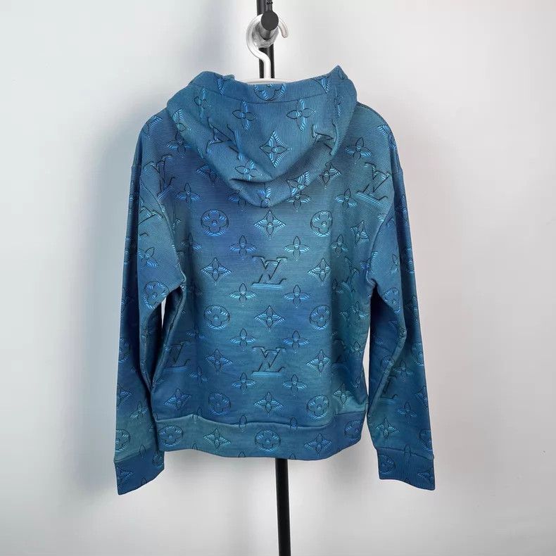 Louis Vuitton Louis Vuitton Blue gradient printed sweatshirt Size US XS / EU 42 / 0 - 3 Thumbnail