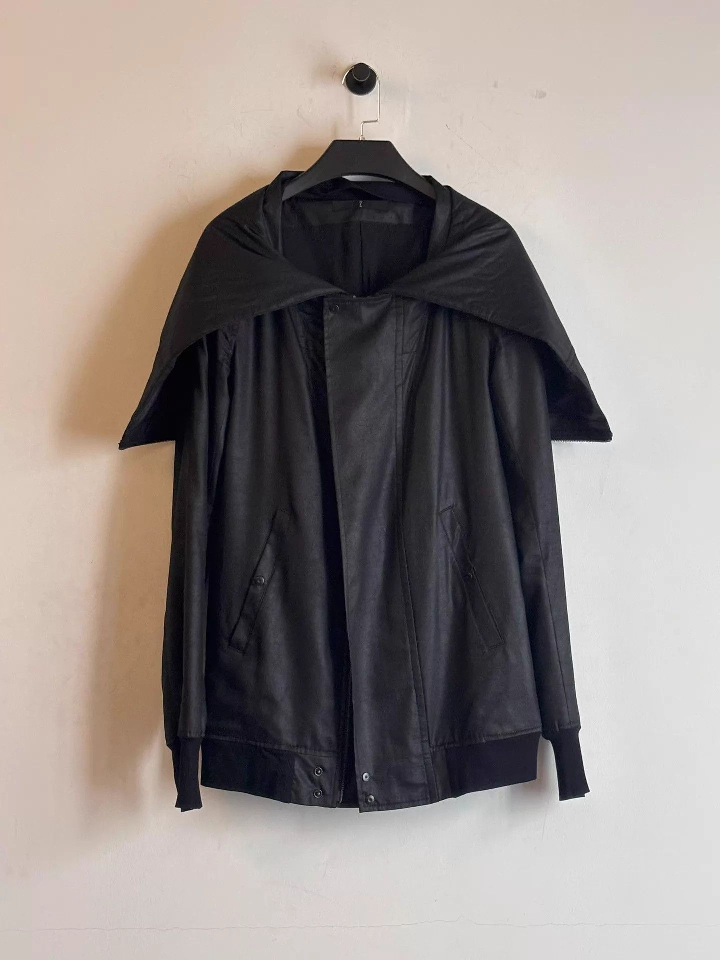 Julius Black Hooded Zip-Up Jacket Size S Size US S / EU 44-46 / 1 - 3 Thumbnail