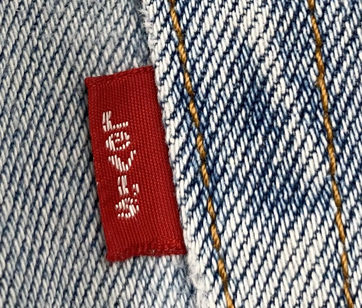 Levi's Vintage Clothing Y2K Levi’s 550 Relaxed Fit Jean Distressed Hemmed Shorts 31 Size US 31 - 11 Thumbnail