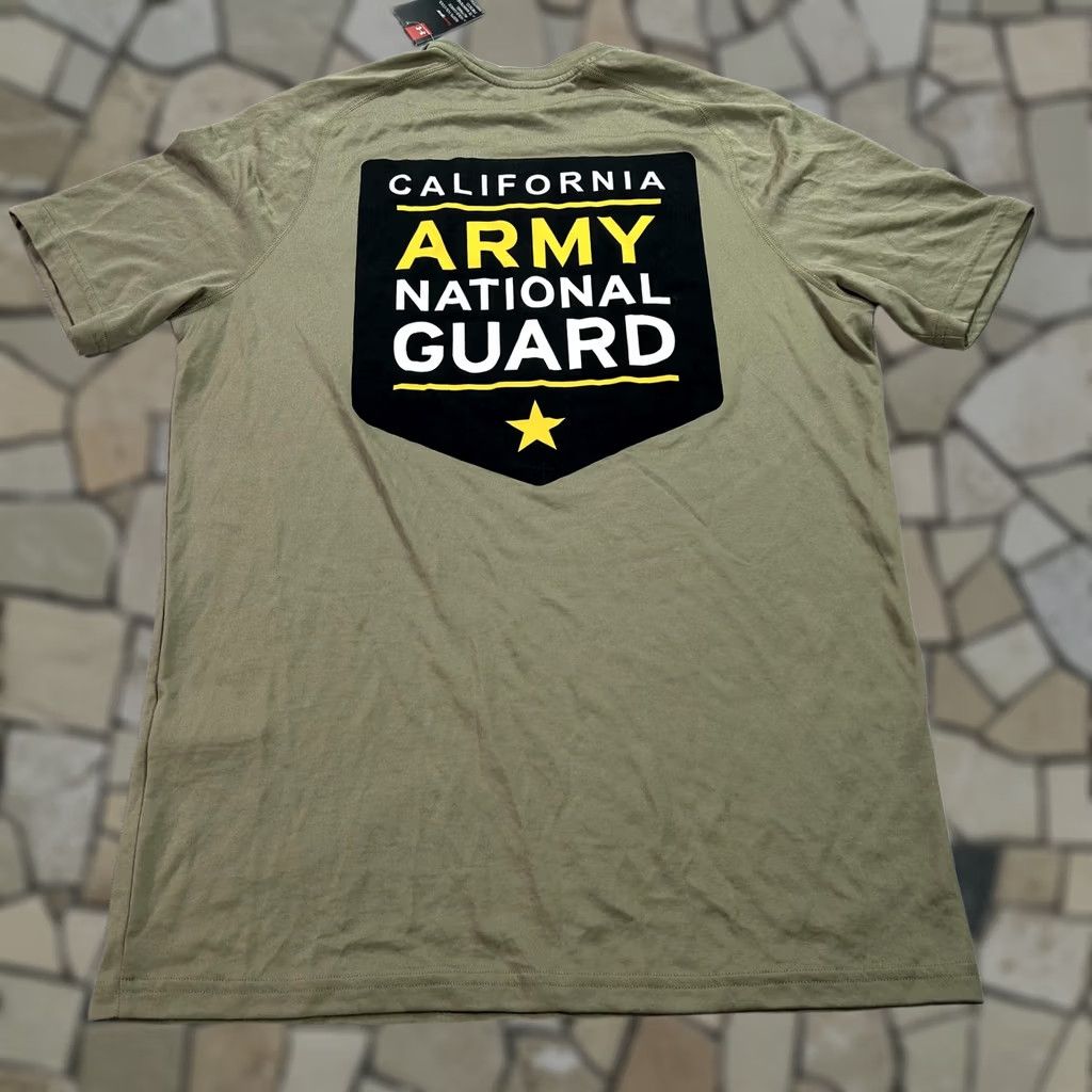 Under Armour Under Armour Shirt Mens Small Green California Army National Guard Tee Size US S / EU 44-46 / 1 - 1 Thumbnail
