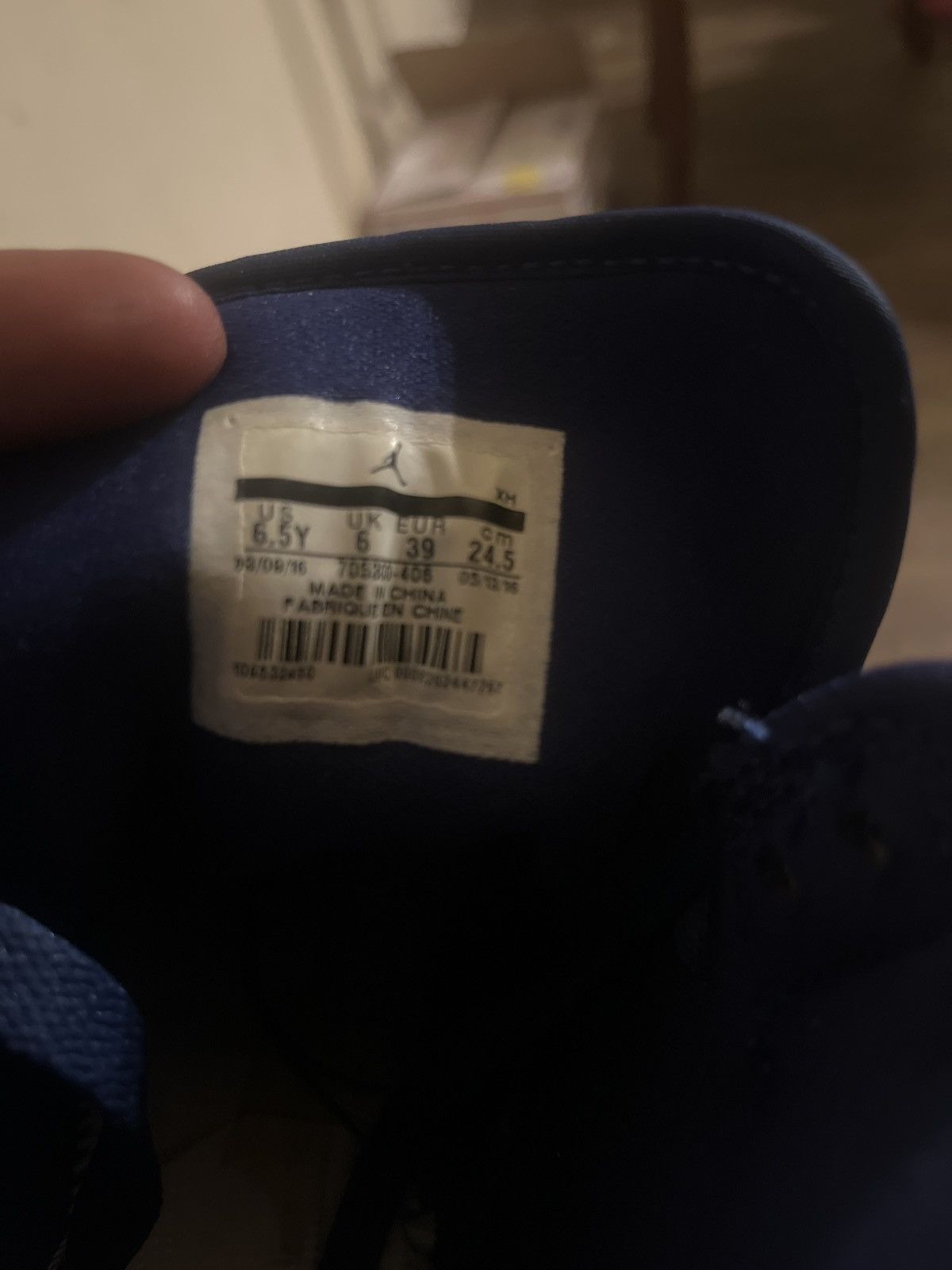 Jordan Brand Air Jordan 1s Golds Size US 6.5 / EU 39-40 - 1 Thumbnail