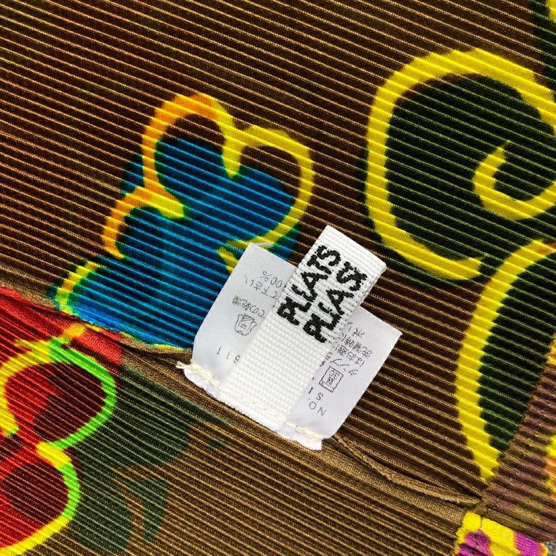 Issey Miyake Issey Miyake A short-sleeved painting of colorful auspicio Size M / US 6-8 / IT 42-44 - 4 Thumbnail