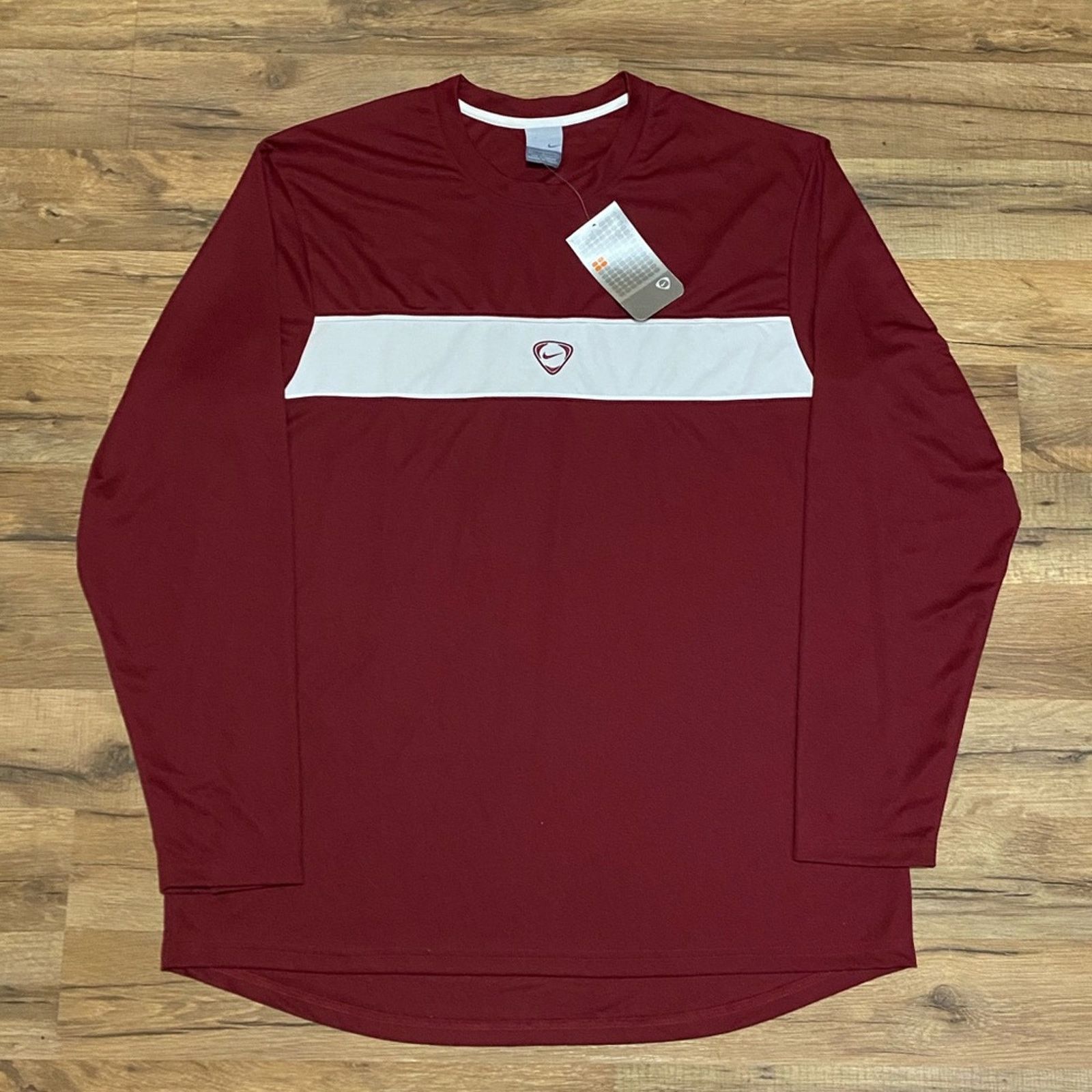 Nike 2006 Nike Soccer Center Swoosh Long Sleeve Size US L / EU 52-54 / 3 - 1 Thumbnail