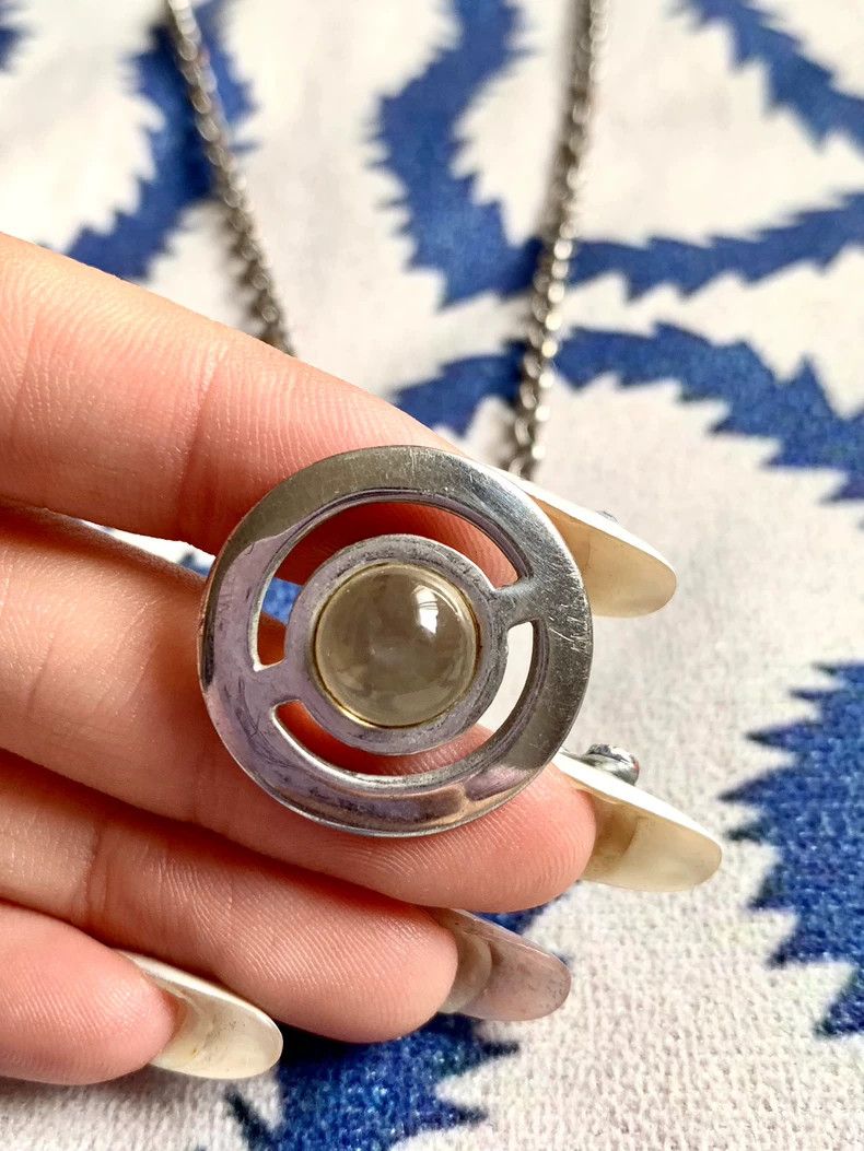 Vivienne Westwood Vivienne Westwood Old medium silver Orb necklace Size ONE SIZE - 6 Thumbnail