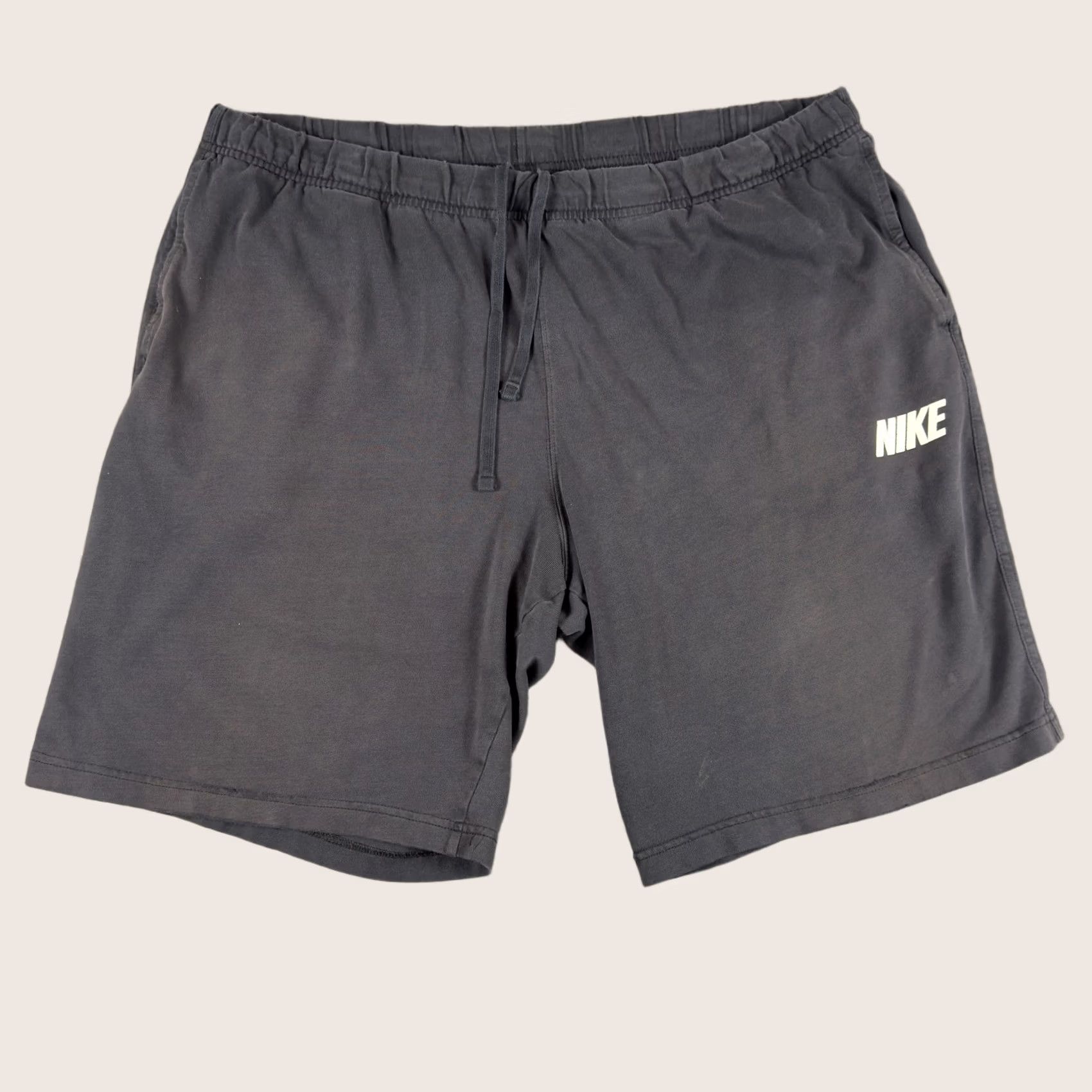 Nike VINTAGE Nike Shorts Mens 2XL Gray Athletic Lounge Spellout Y2K Size US 39 - 1 Thumbnail