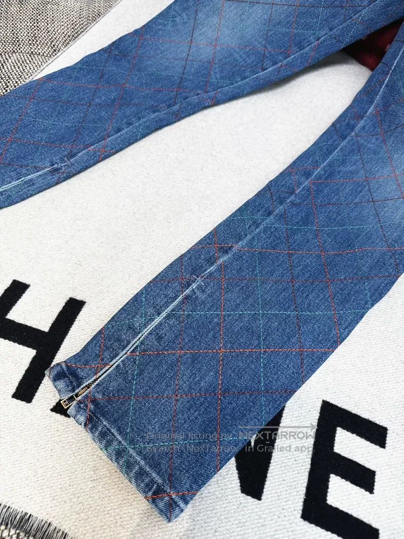 Chanel Chanel 17A Metropolitan Blue Diamond Plaid Narrow Leg Pant Size 26" / US 2 / IT 38 - 2 Thumbnail