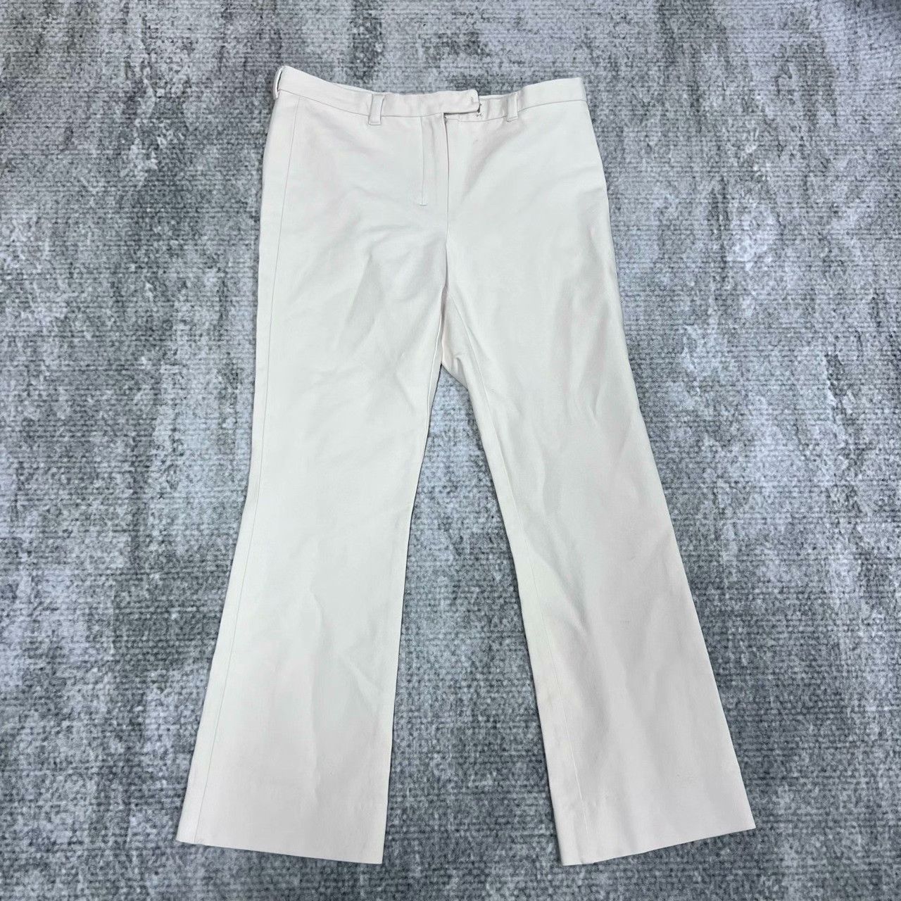 Max Mara Max Mara Casual White Pants S Women Size 26" / US 2 / IT 38 - 1 Thumbnail