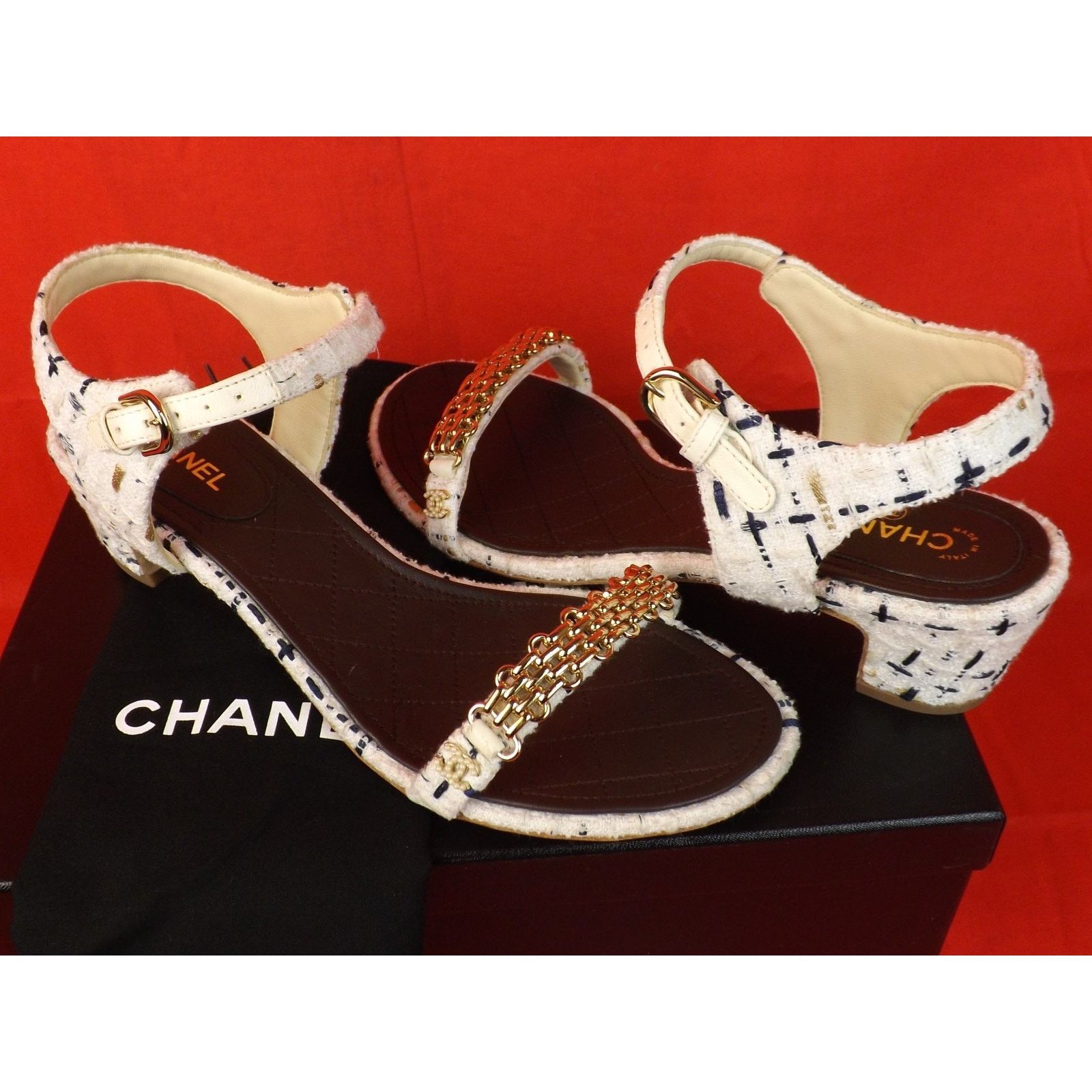 Chanel CHANEL WHITE TWEED GOLD CHAIN CC PEARLS SANDALS PUMPS 37.5 Size US 7.5 / IT 37.5 - 5 Thumbnail