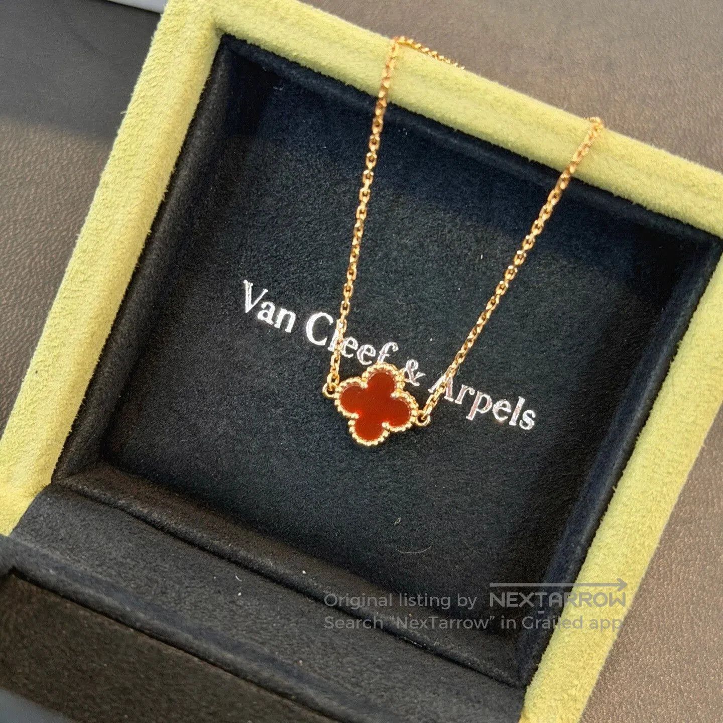 Van Cleef & Arpels Van Cleef Sweet Alhambra Red Coral Bracelet. Size ONE SIZE - 1 Thumbnail